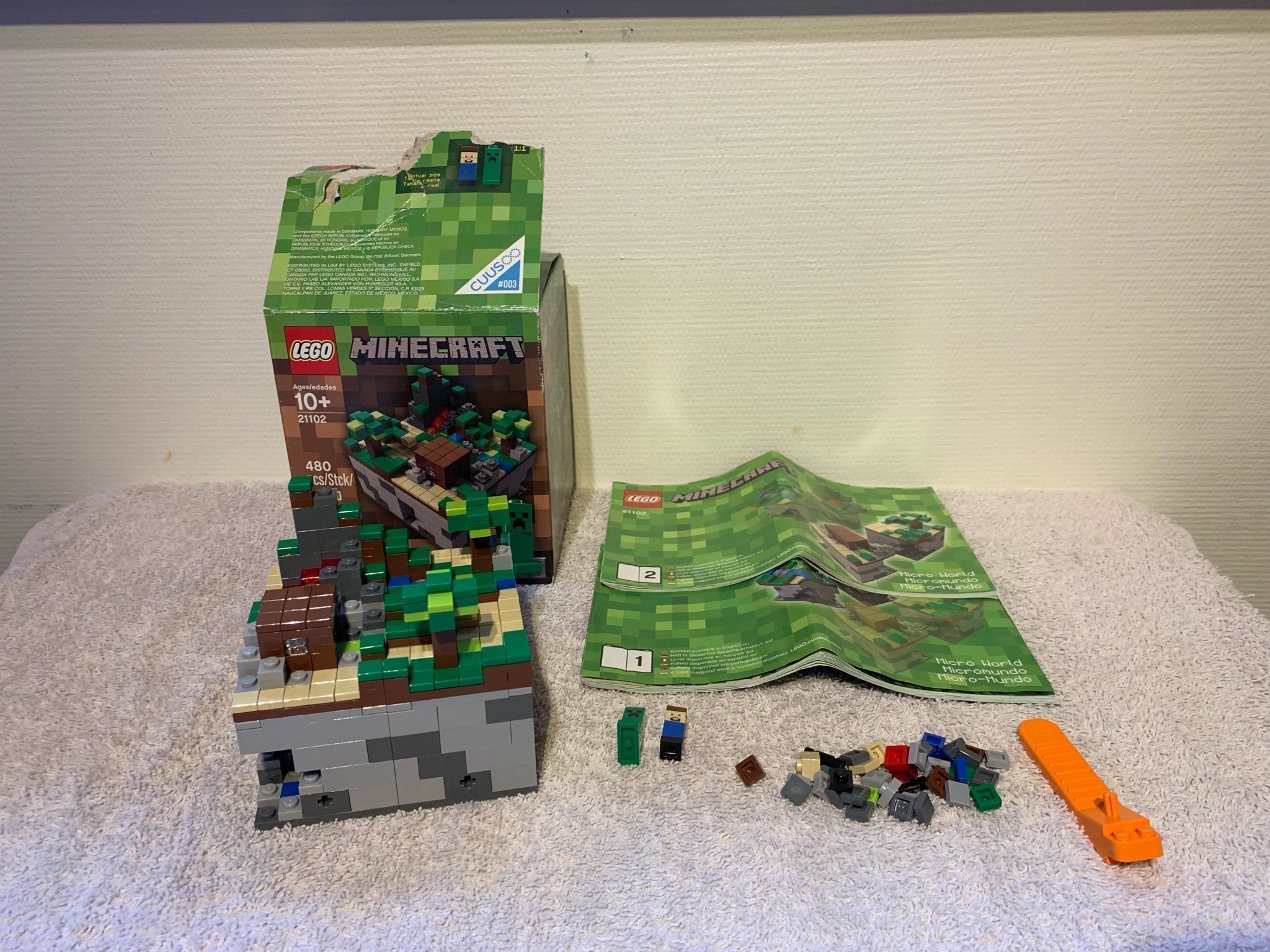 LEGO Minecraft 21102 Micro World The Forest