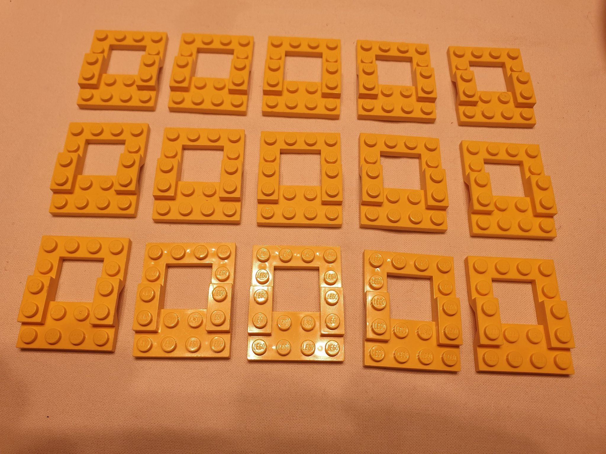 LEGO gula fordonsplattor