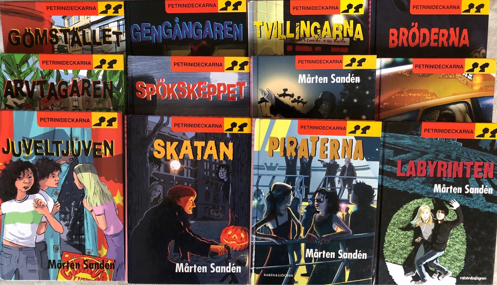 Petrinideckarna, 12 första delarna