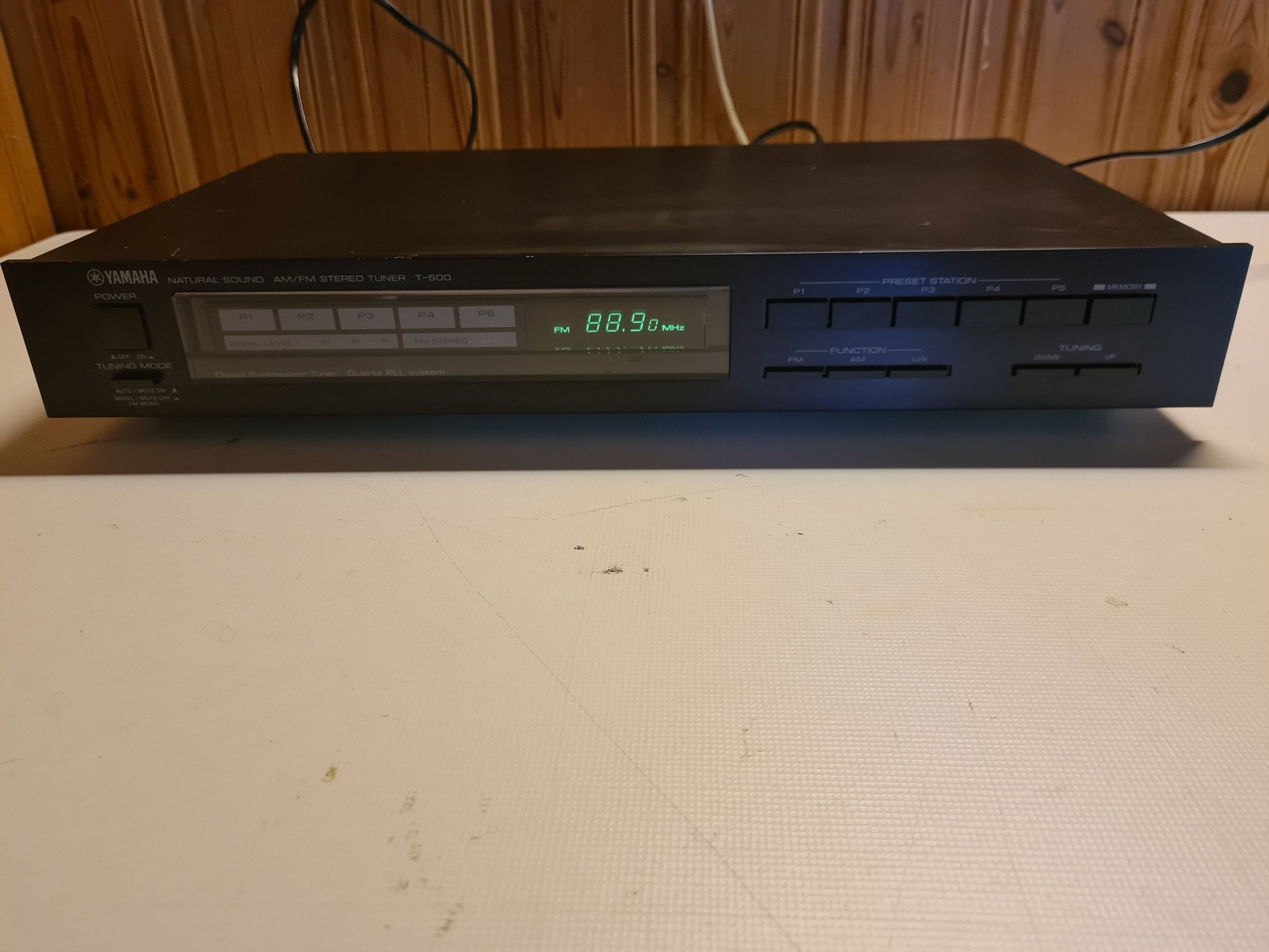 Vintage Yamaha Natural Sound AM/FM Stereo Tuner.. Köp på Tradera