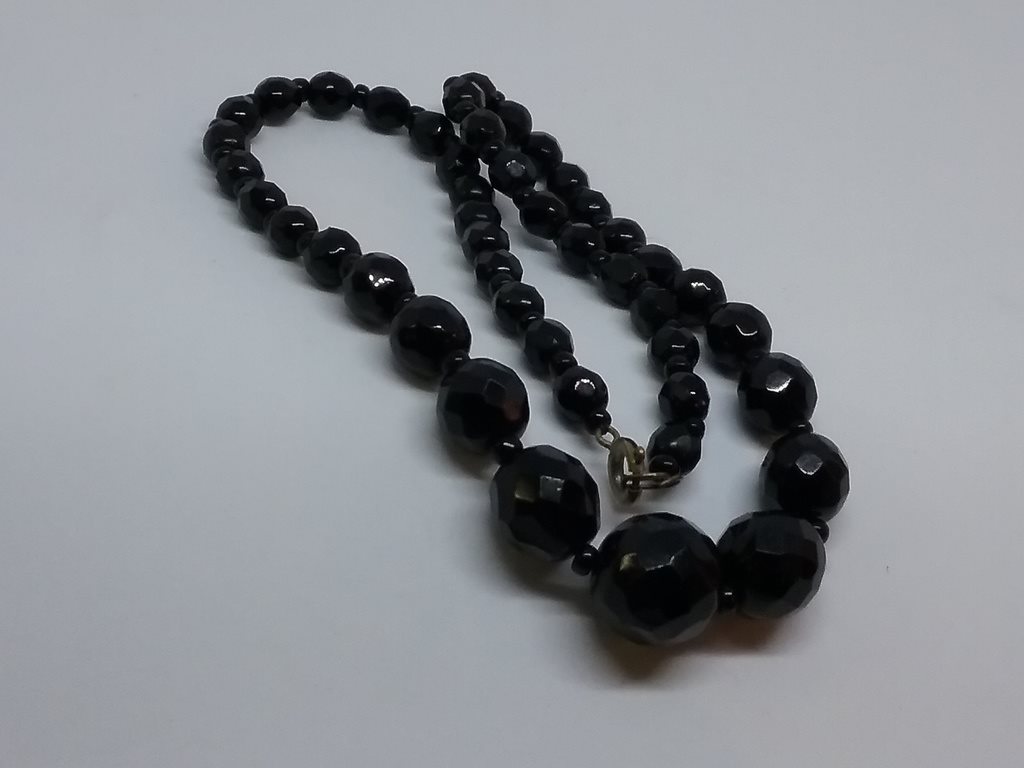 halsband svarta stenar halsband svarta stenar