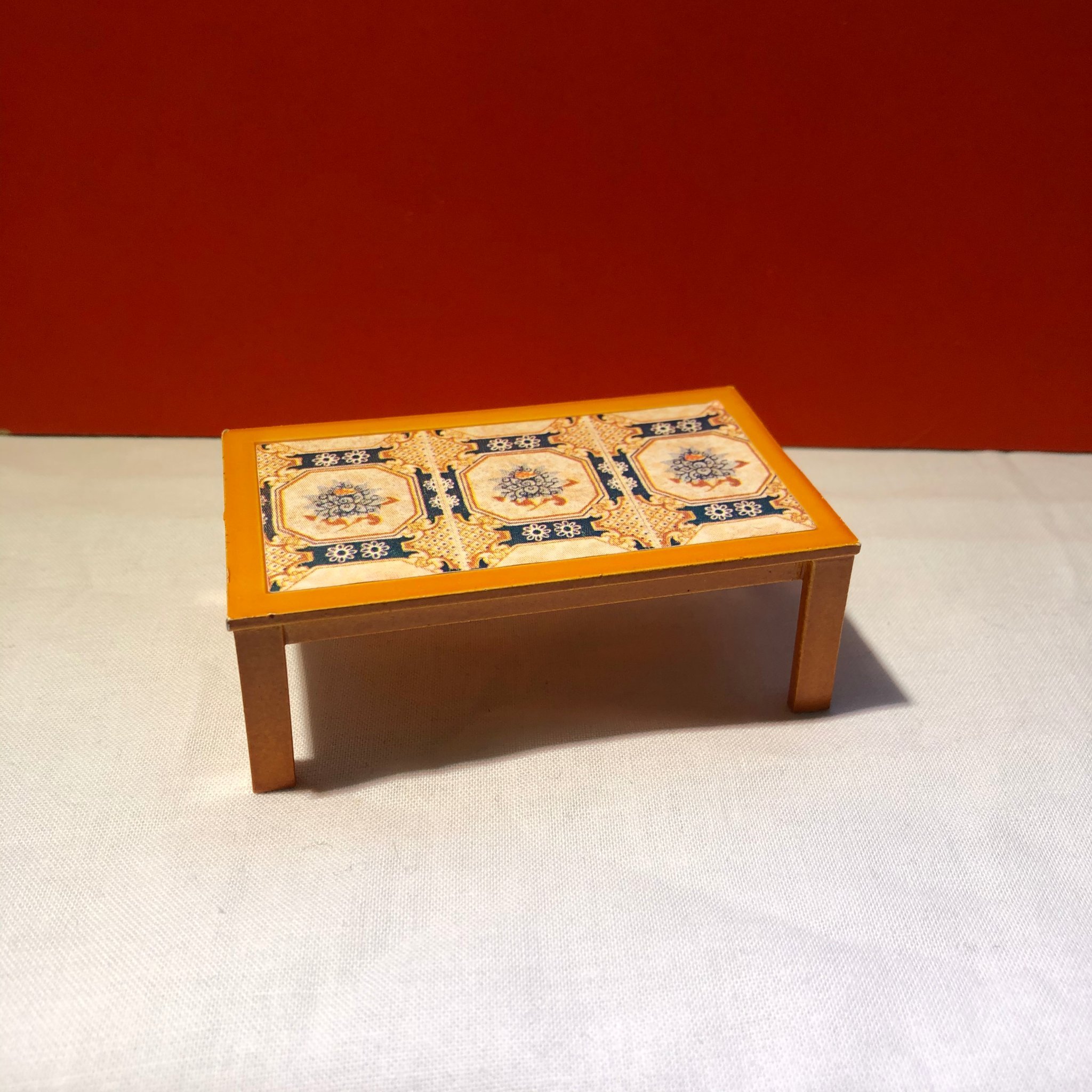 Lundby retro soffbord (398193060) ᐈ Köp på Tradera Arne Jacobsen bord till dockskåp. Brio Lundby. Retro 60 70