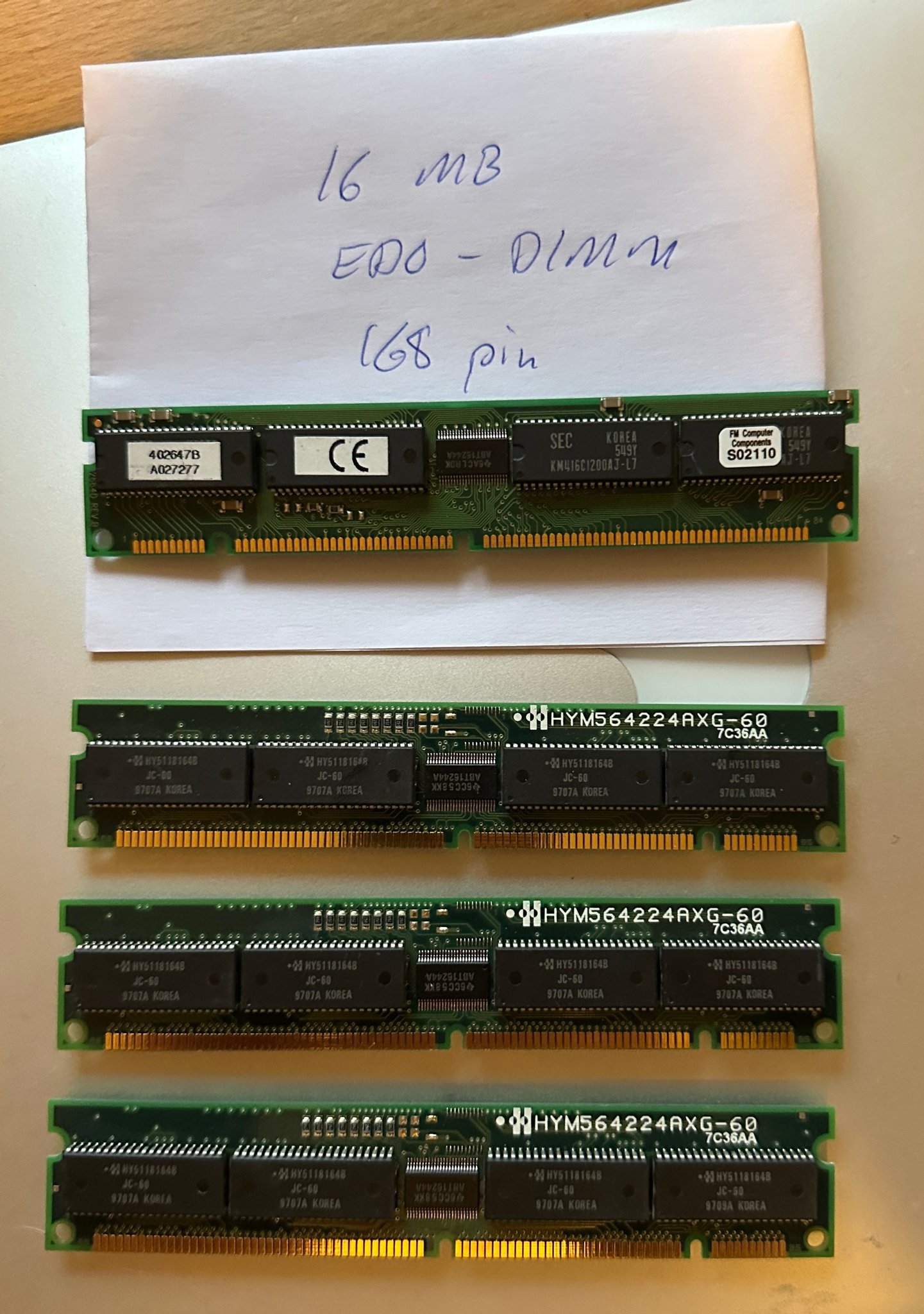 16 MB EDO DIMM 168 pin Köp på Tradera (699912852)