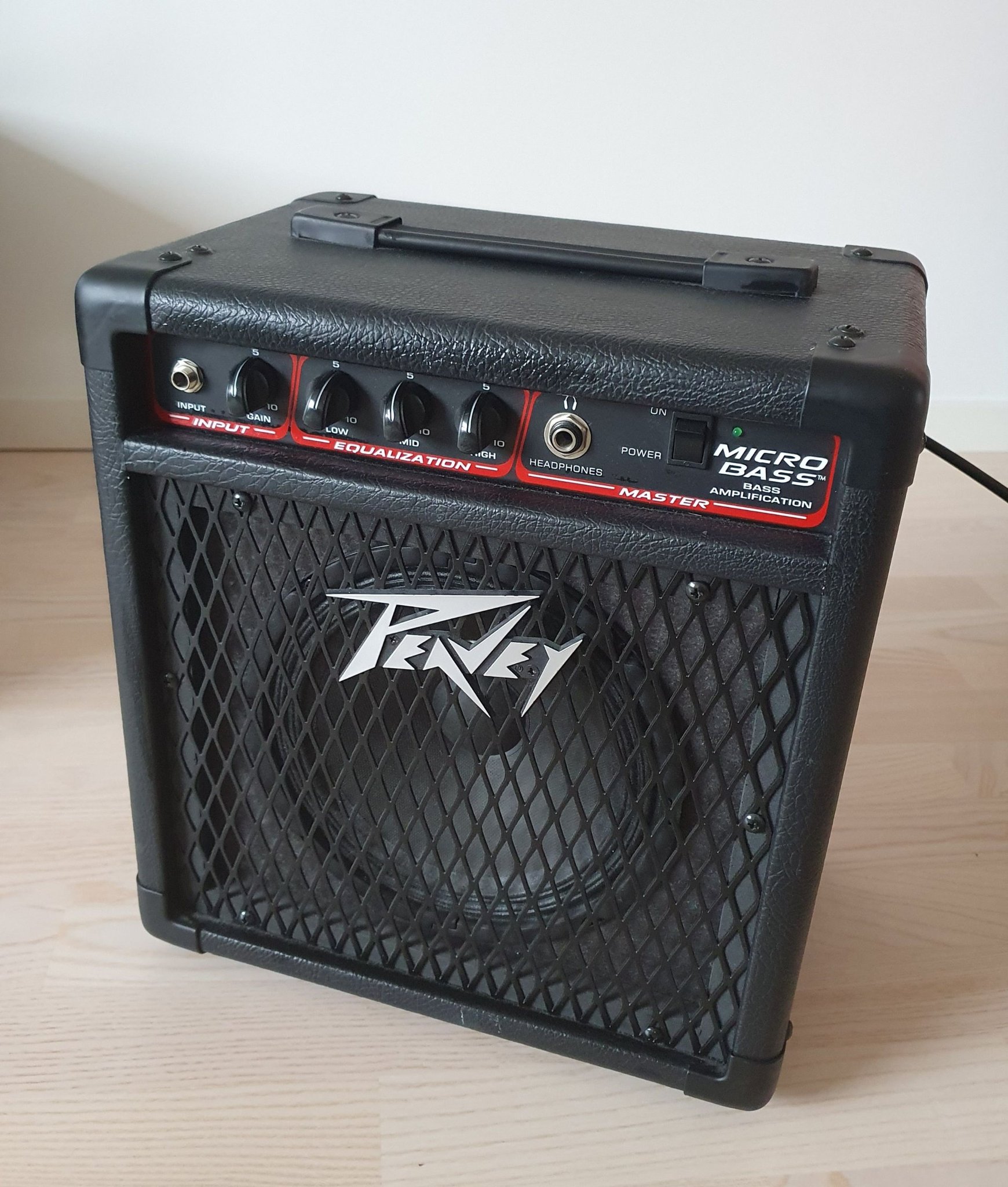 Basförstärkare Peavy 20W bass amplification (417657368) ᐈ Köp på Tradera