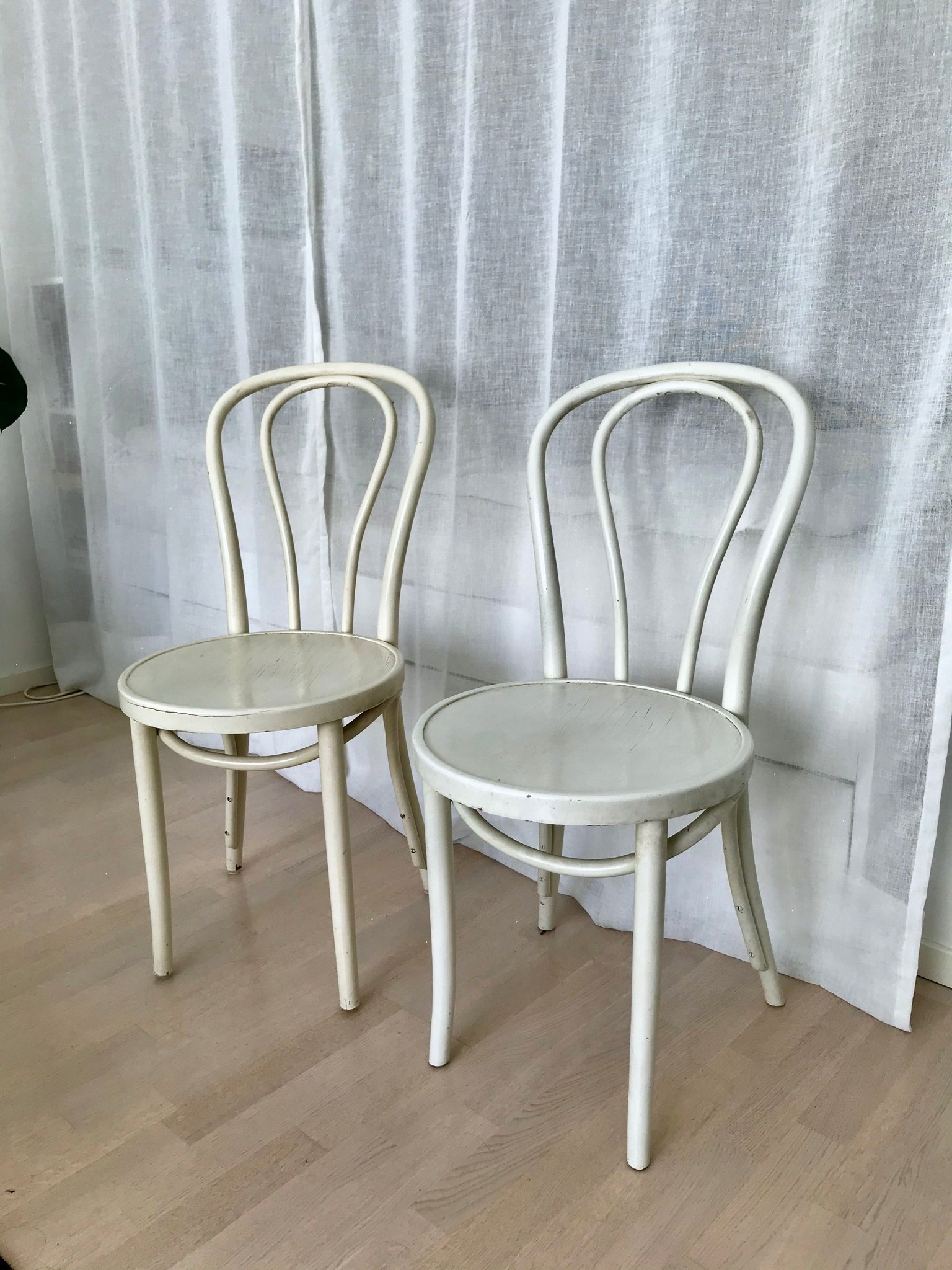 2 st Vintage stolar Öglan i trä 60 tal Gillis Lundgren IKEA trästolar 2 st Vintage stolar Öglan i trä 60 tal Gillis Lundgren IKEA trästolar