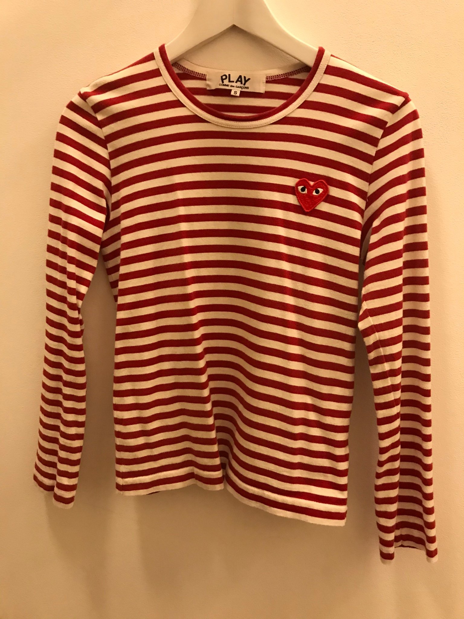 Comme des garcons tröja i bra skick! Comme des garcons tröja i bra skick!