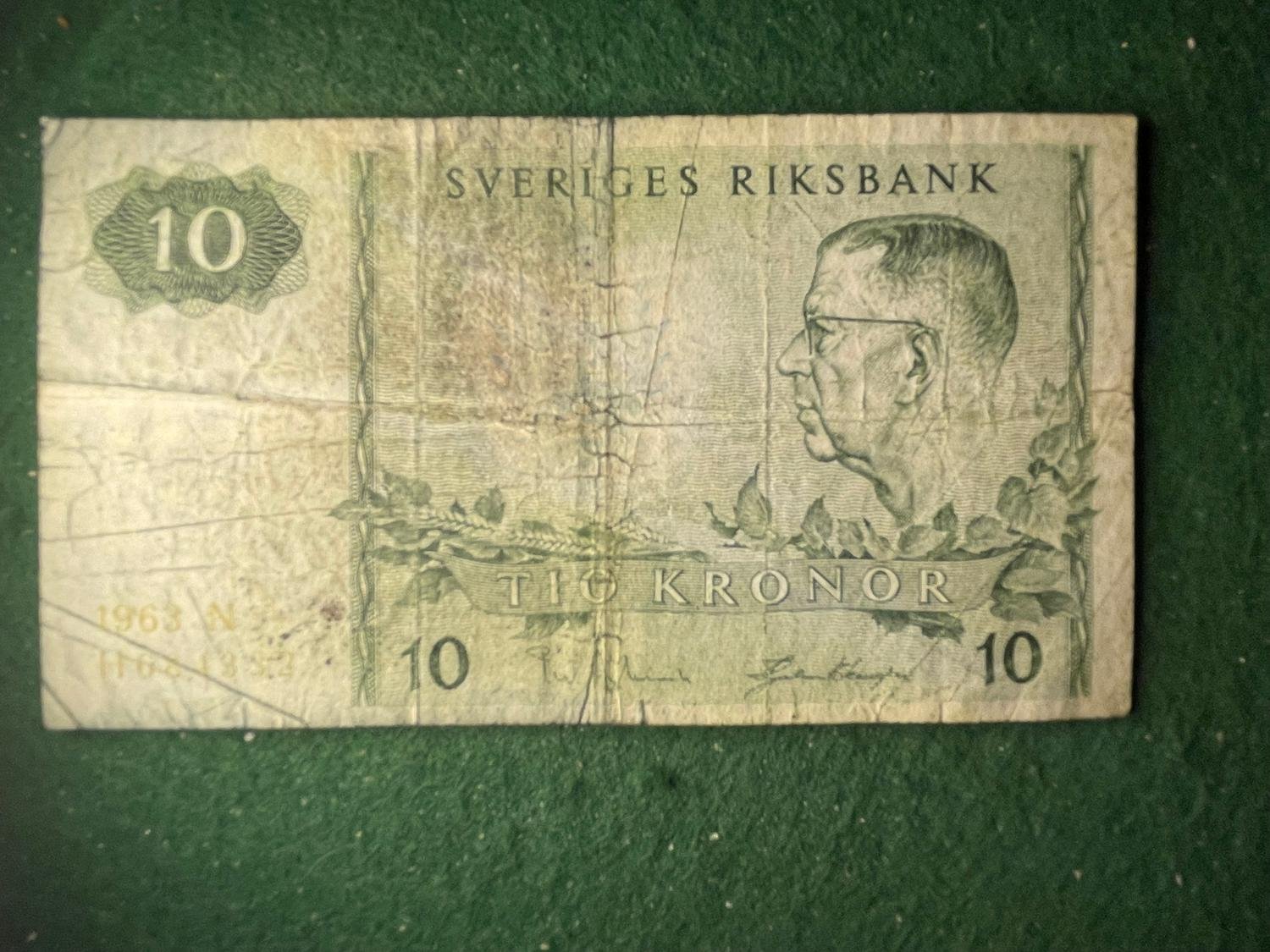 kronor-crowns-kronor-i-trippel-bem-rkelse-p-de-svenska-flickr