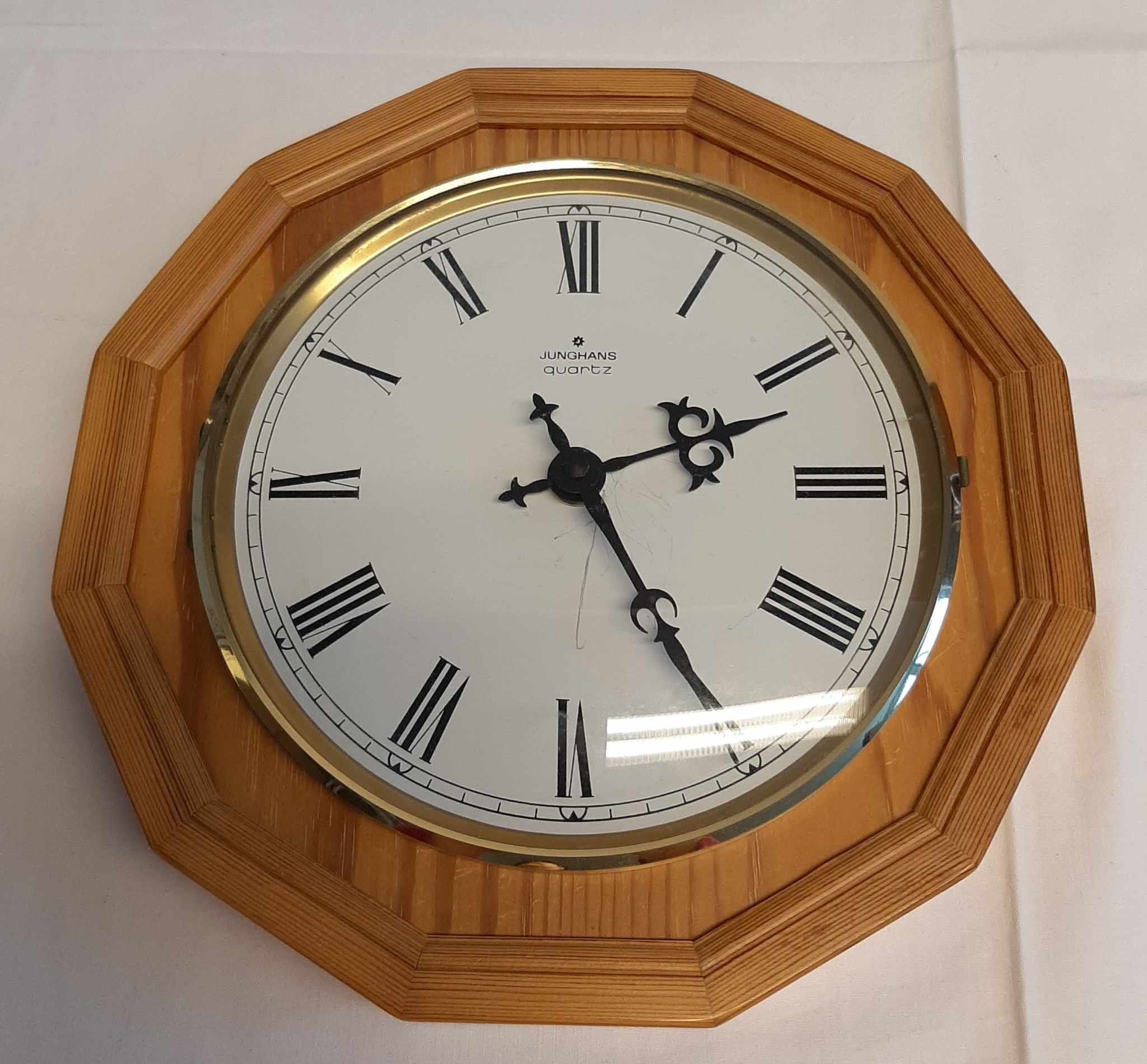Se produkter som liknar Junghans Quartz W756 v ggklo p