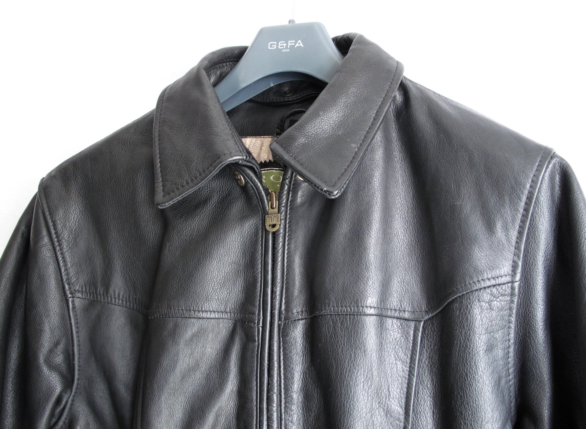 ROCK N BLUE SKINNJACKA STL 42 LÄDERJACKA JACKA LÄDER SKINN SVART ROCK N BLUE SKINNJACKA STL 42 LÄDERJACKA JACKA LÄDER SKINN SVART