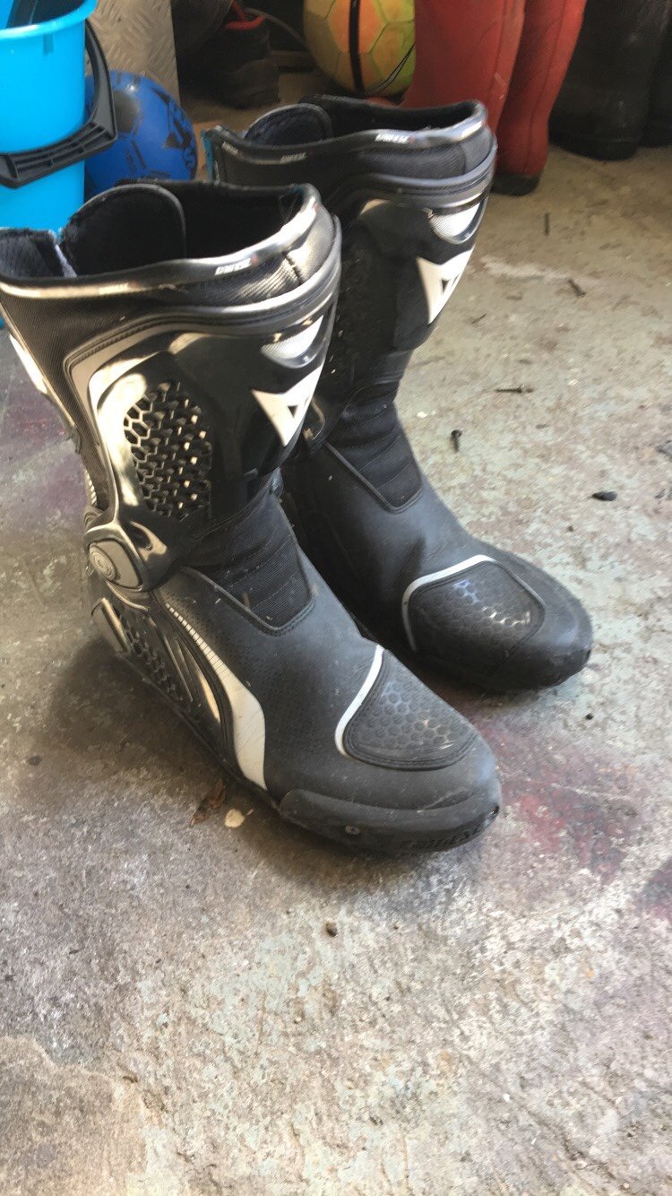 Dainese MC stövlar (361942885) ᐈ Köp på Tradera Dainese MC stövlar (361942885) ᐈ Köp på Tradera