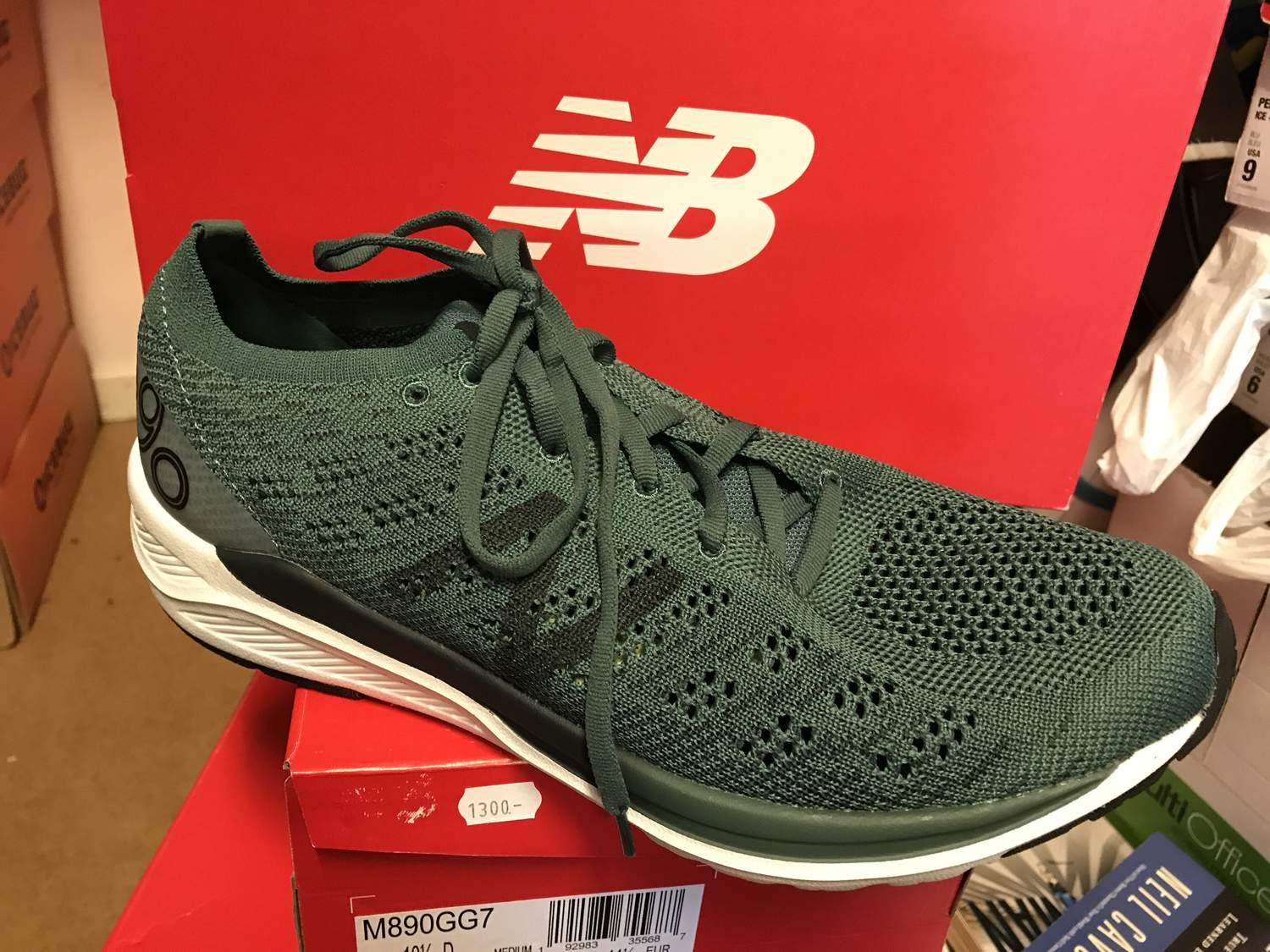 new balance 890 44