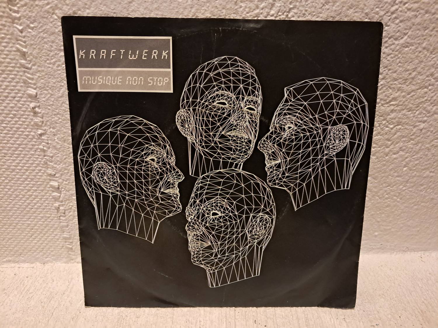 Kraftwerk - Musique Non Stop | Köp från SävarRecords på Tradera