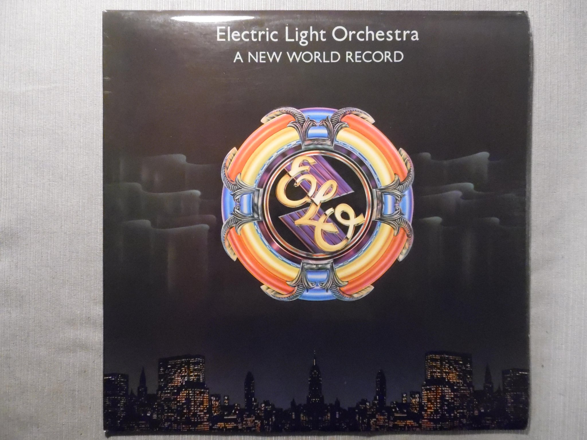 Se produkter som liknar Electric Light Orchestra ELO .. på Tradera
