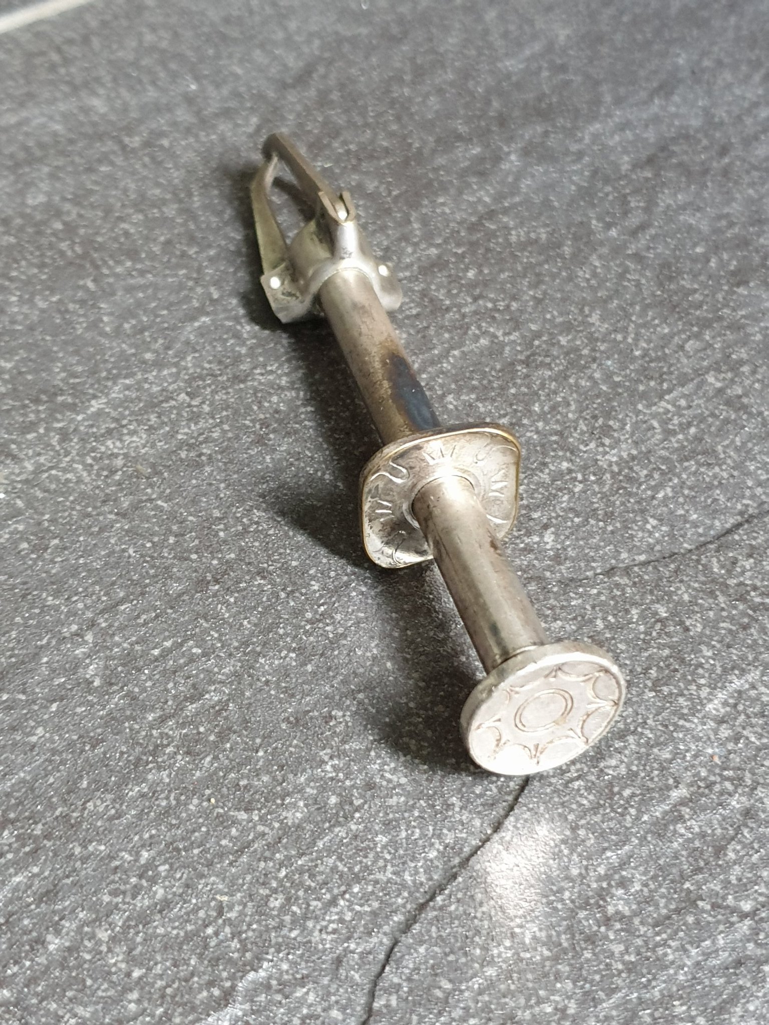 Sockertång med gripklor, made in Sweden, retro