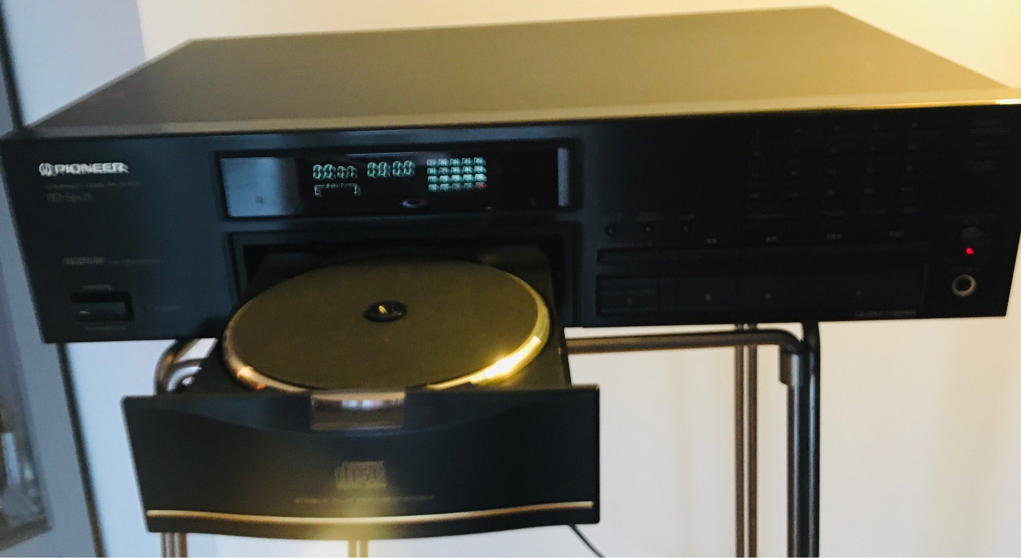 Pioneer PDS601 stable platter CD player (440381333) Köp på Tradera