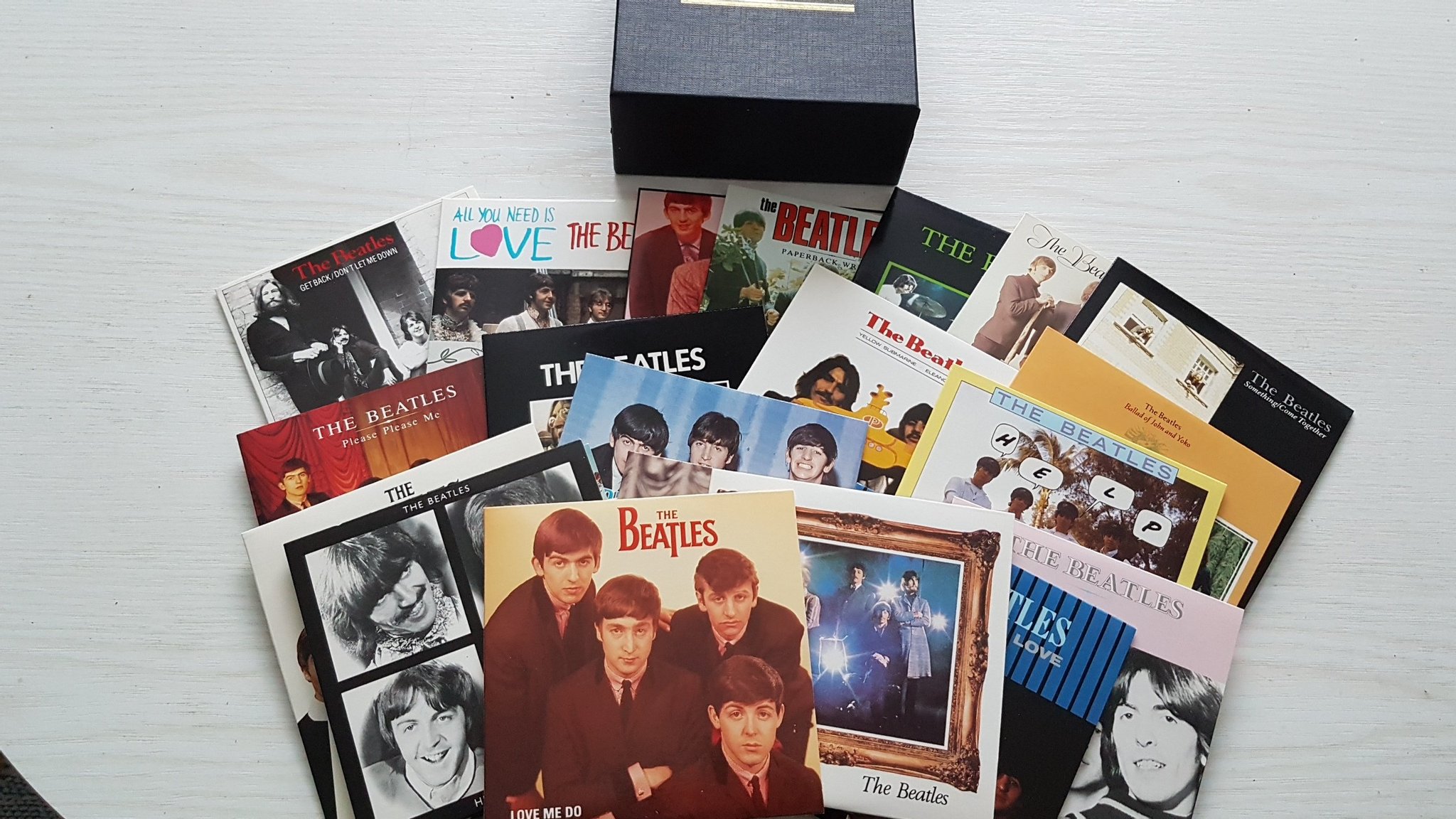 The Beatles CD Singles Collection 22 CD | Köp på Tradera