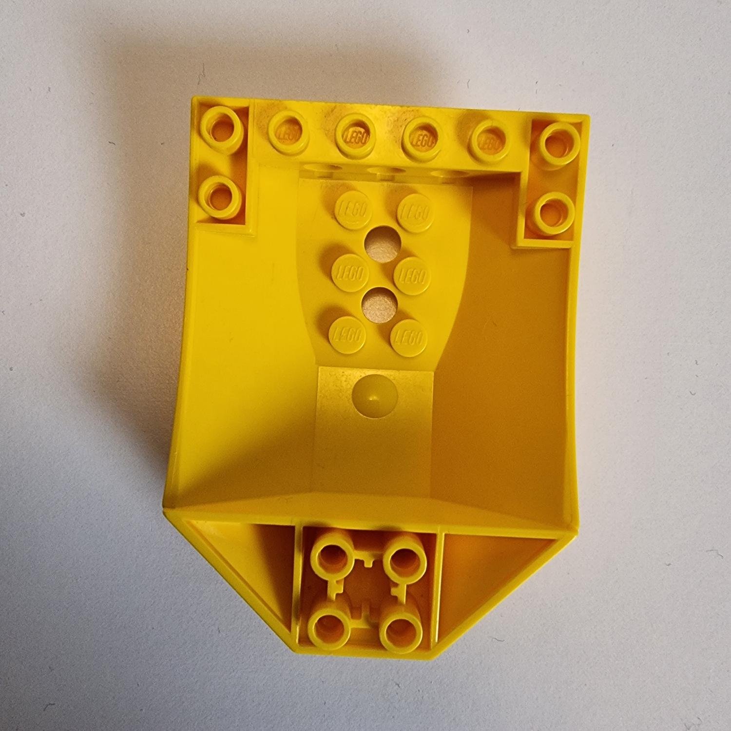 lego-cockpit-8-x-6-x-2-curved-gul-k-p-p-tradera-600789939
