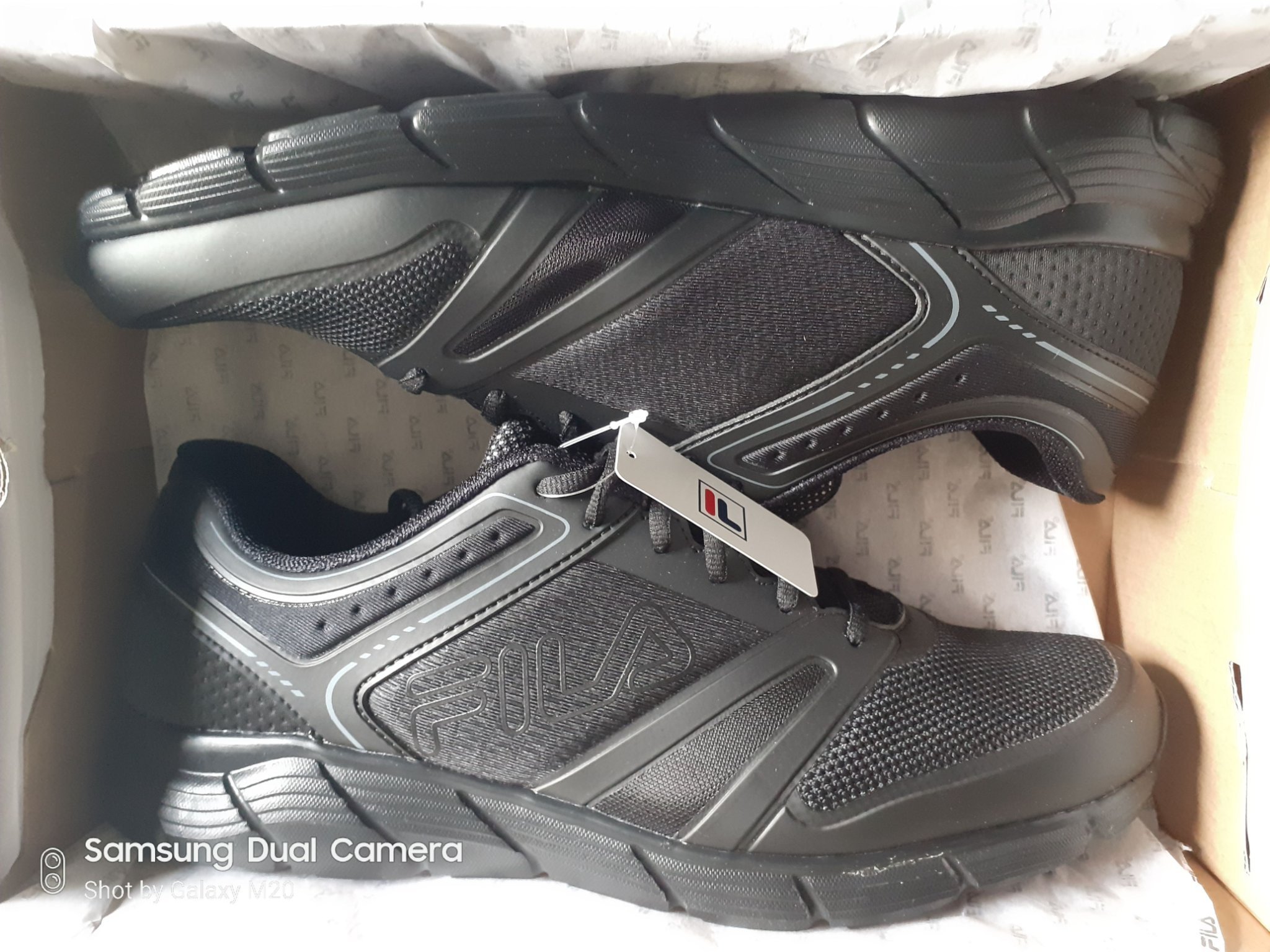 axel arigato x samsung clean 360 sneaker