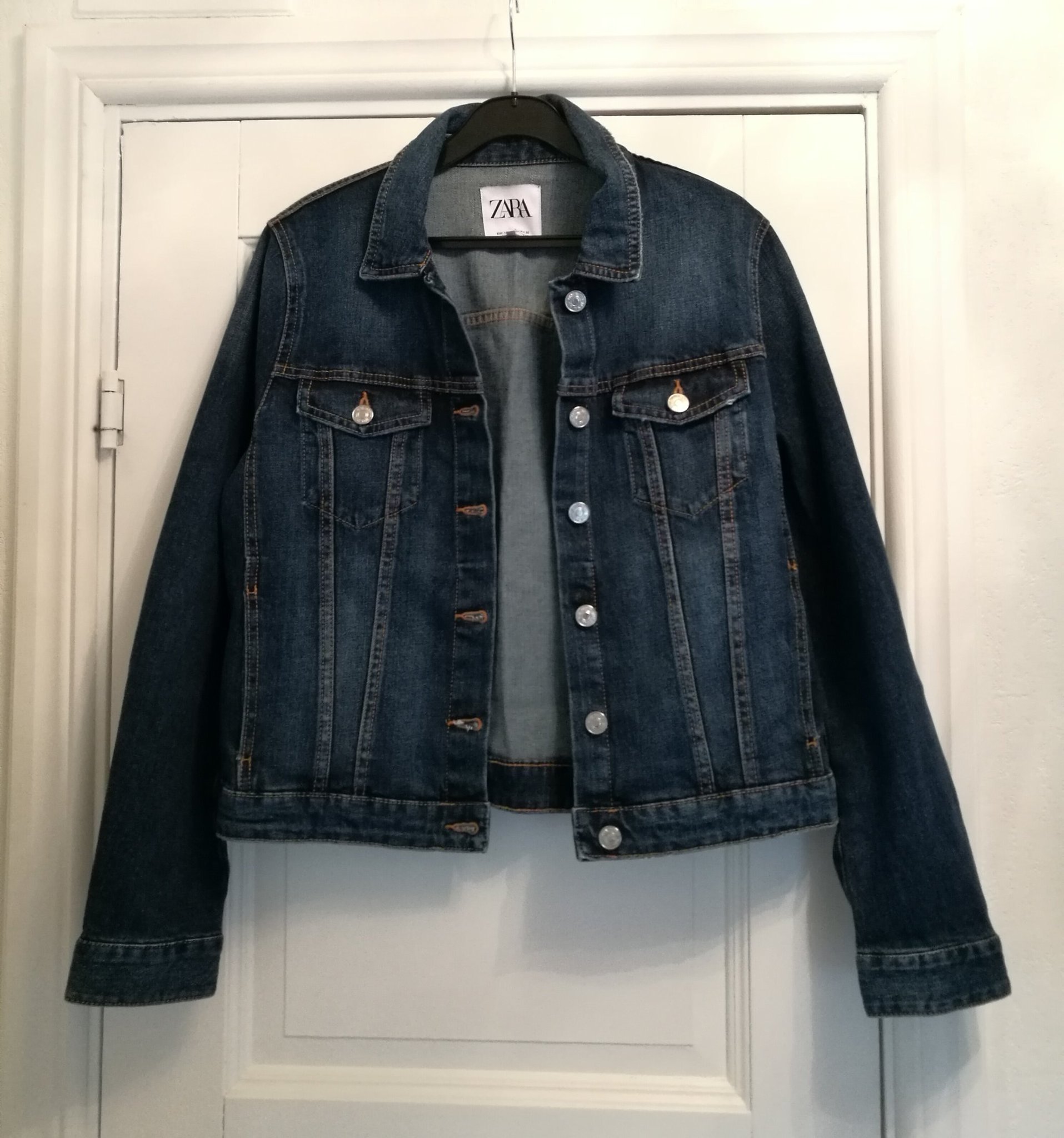 Snygga jeans jacka jeansjacka fr. Zara strl L.. (420895745 Snygga jeans jacka jeansjacka fr. Zara strl L.. (420895745