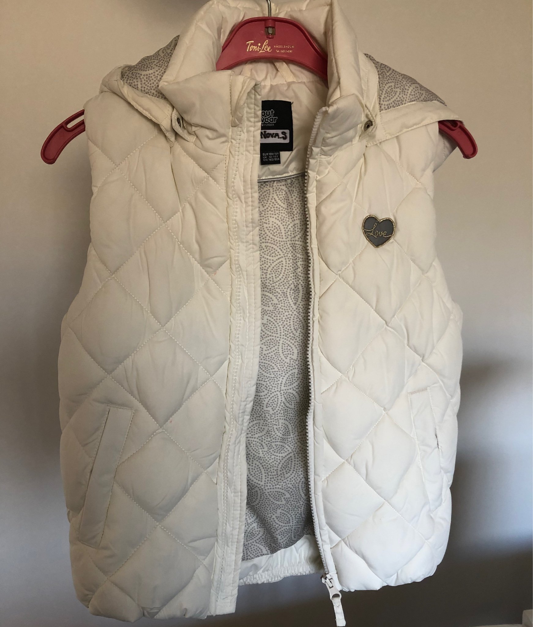 Stl 158/164 Vadderad väst Out Wear by Lindex