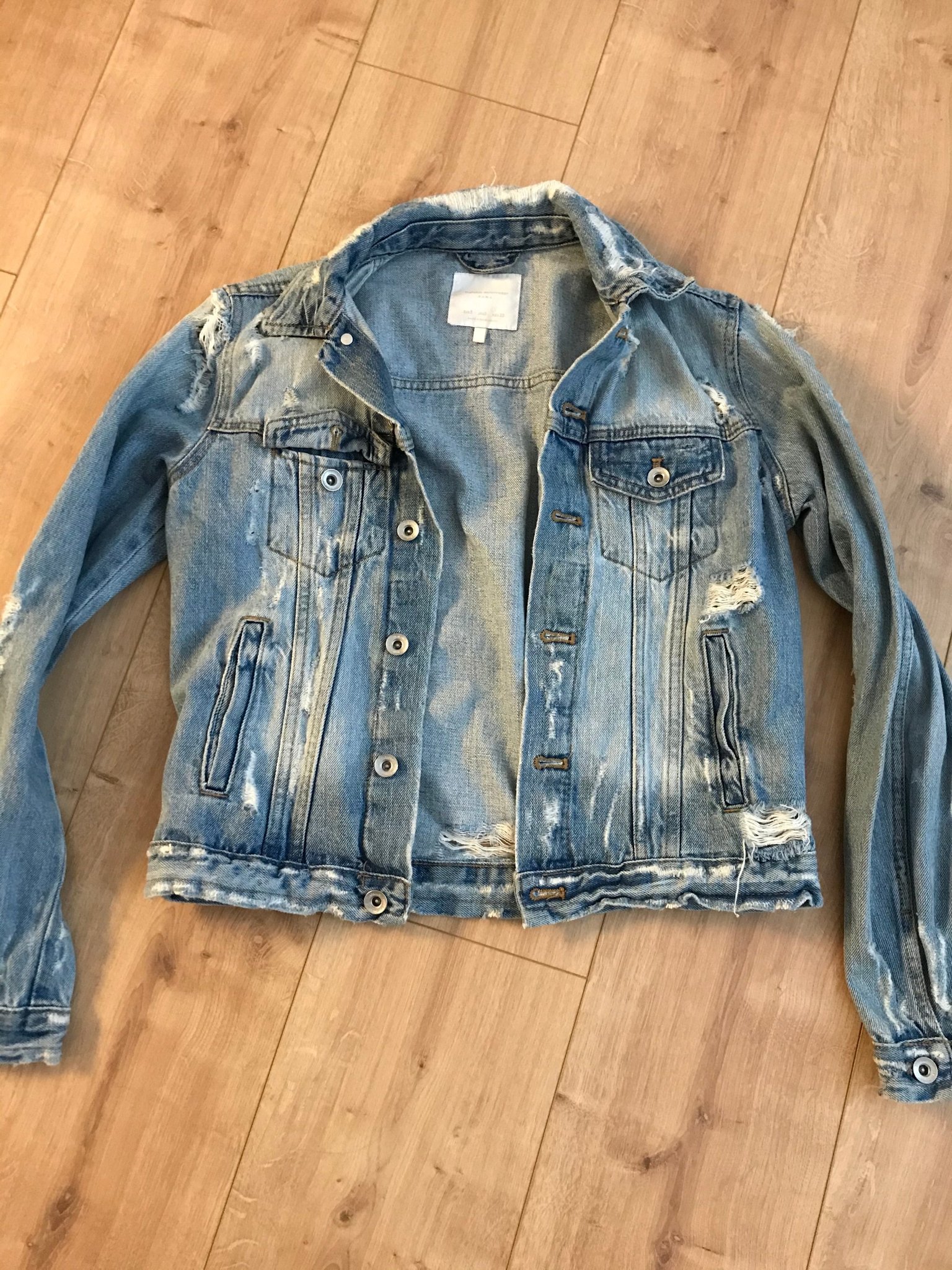 Zara jeansjacka S (398048491) ᐈ Köp på Tradera Zara jeansjacka S (398048491) ᐈ Köp på Tradera
