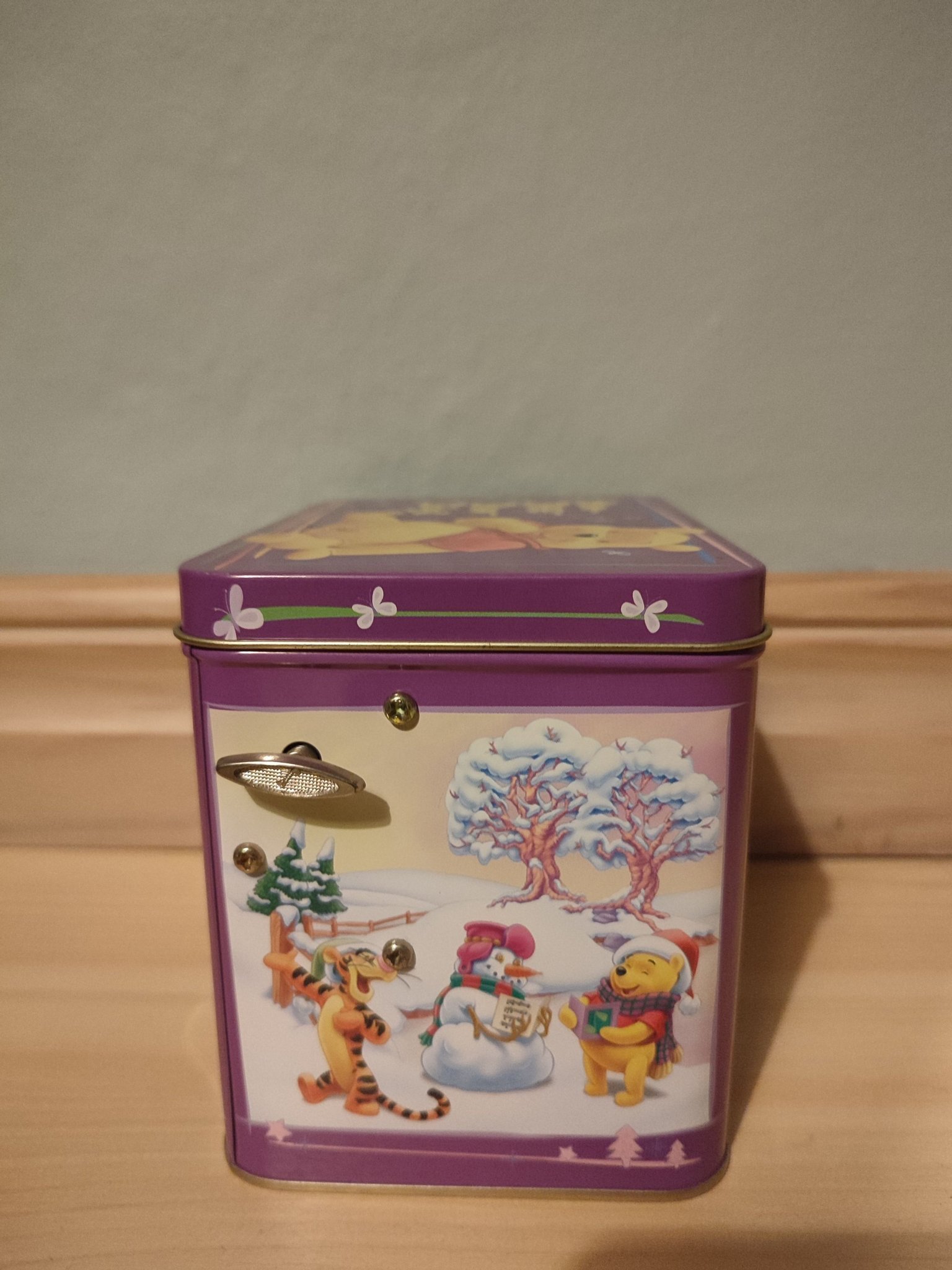 Disney jul burk speldosa Nalle Puh! Köp på Tradera (571931112)