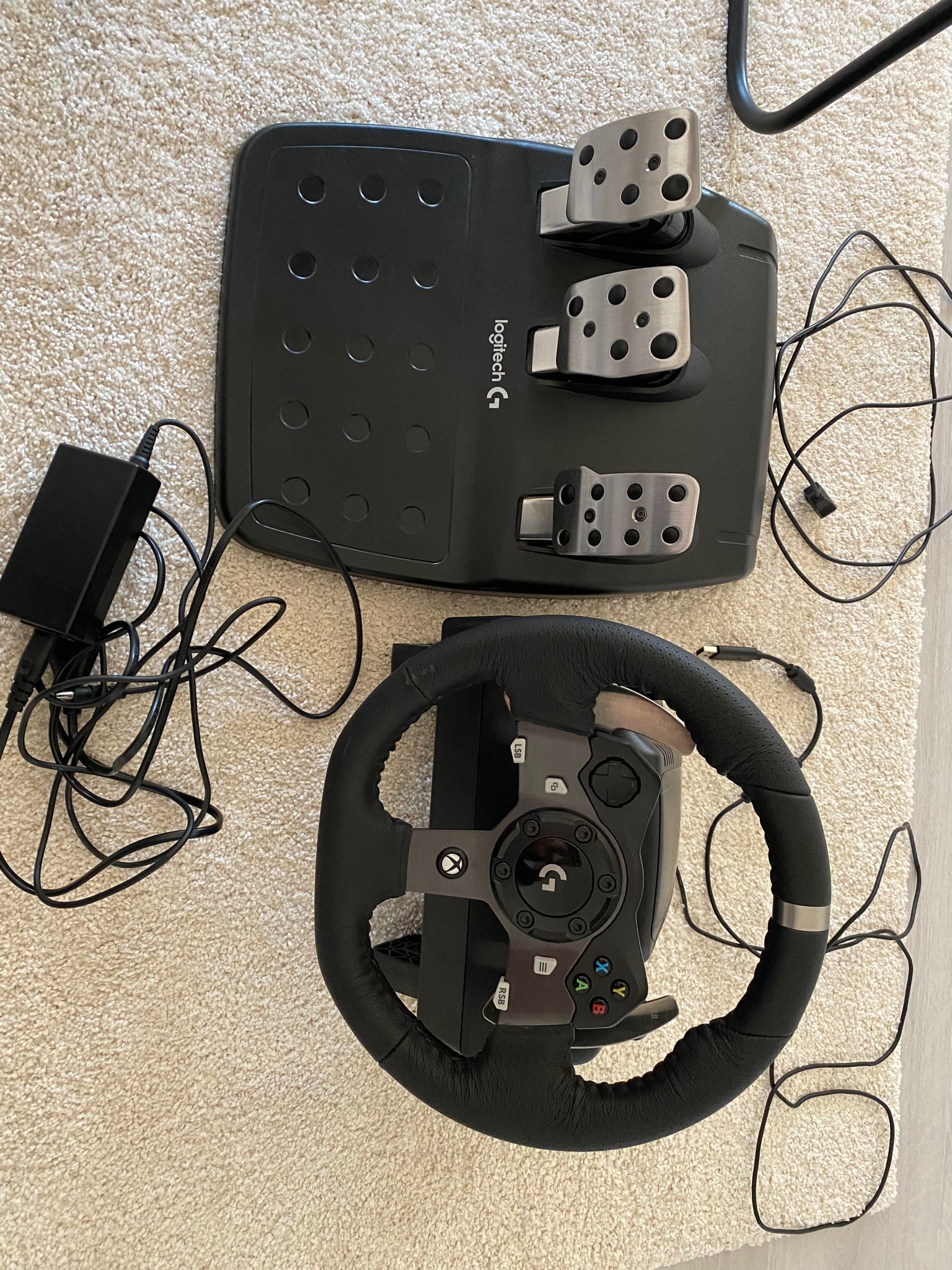 Logitech G920 Ratt + Pedaler Till Xbox och PC Köp på Tradera (558567295)