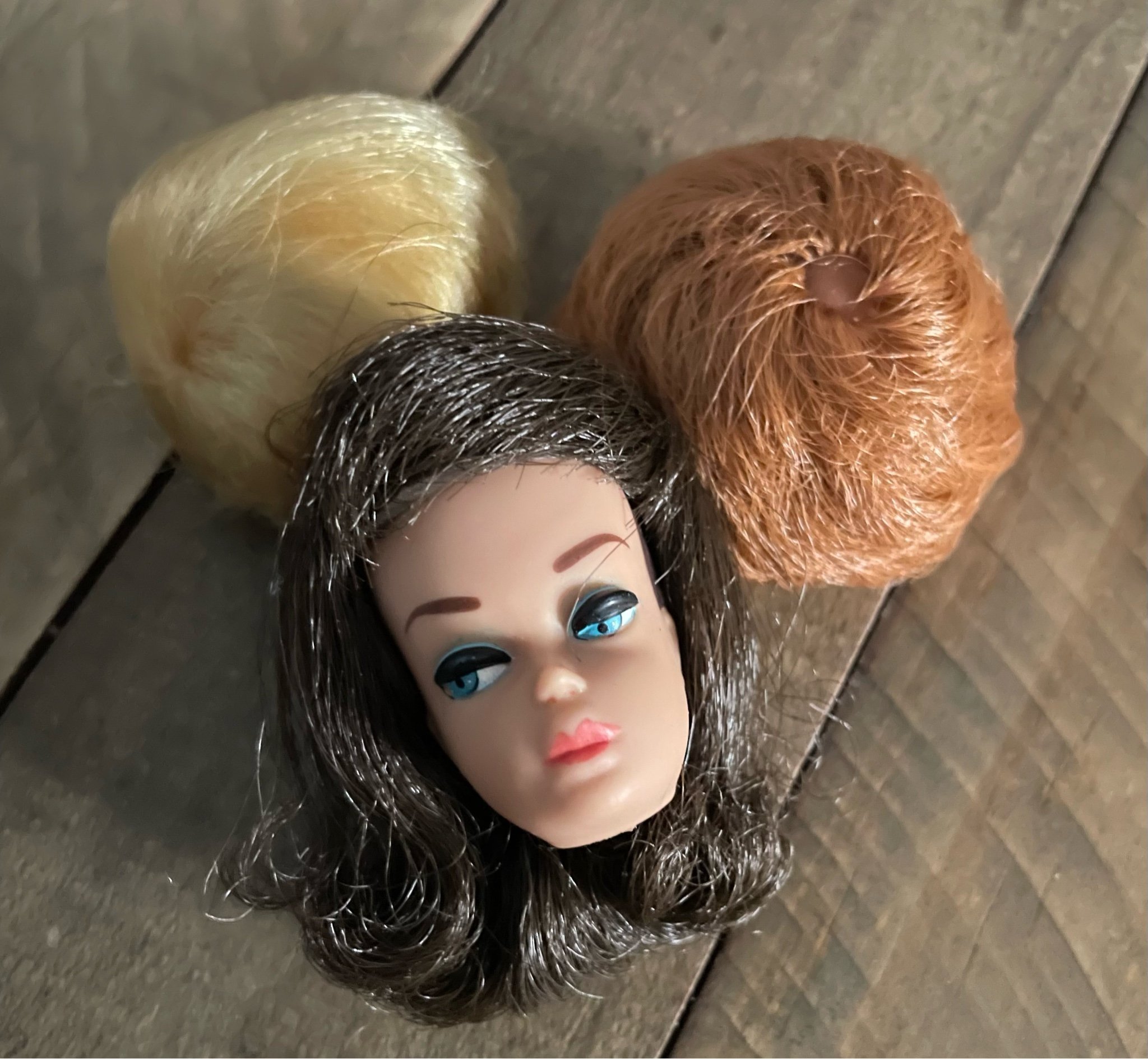 Se produkter som liknar Barbie Vintage , Fashion Quee.. på Tradera (621117558)
