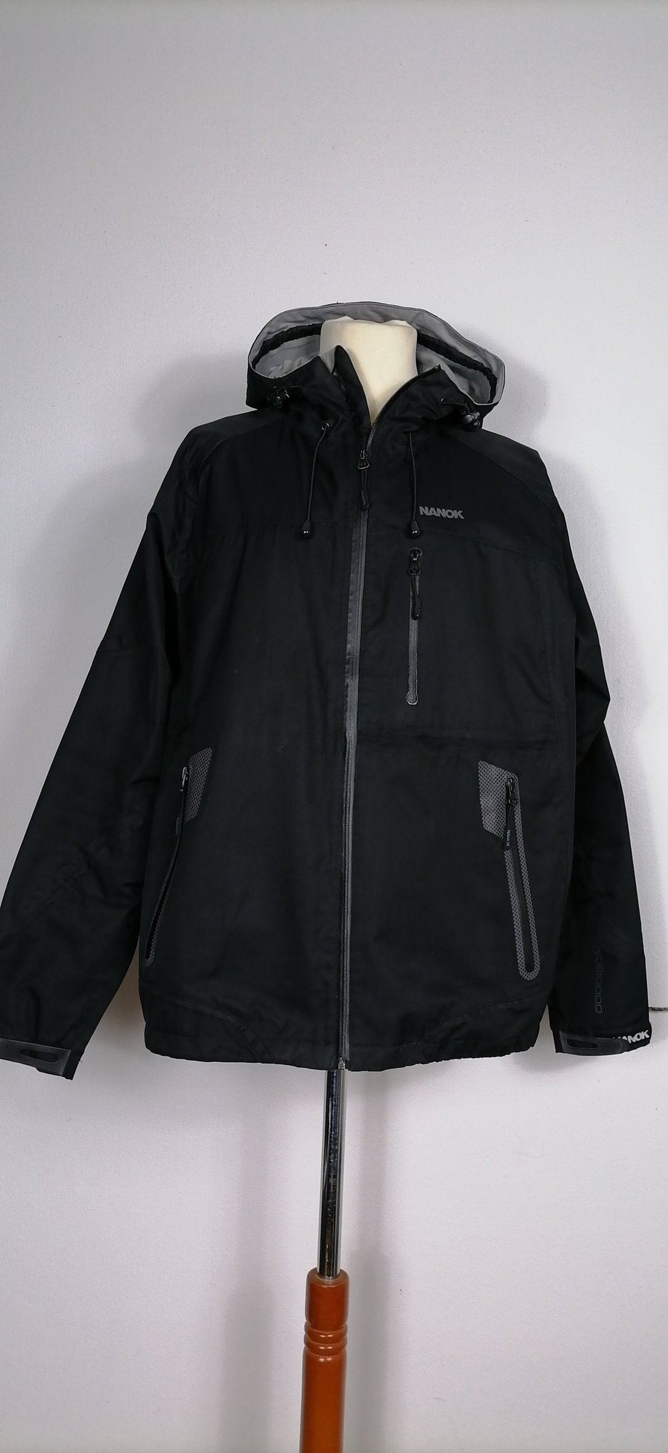 Fin NANOK waterproof jacka, svart Stl XL Fin NANOK waterproof jacka, svart Stl XL
