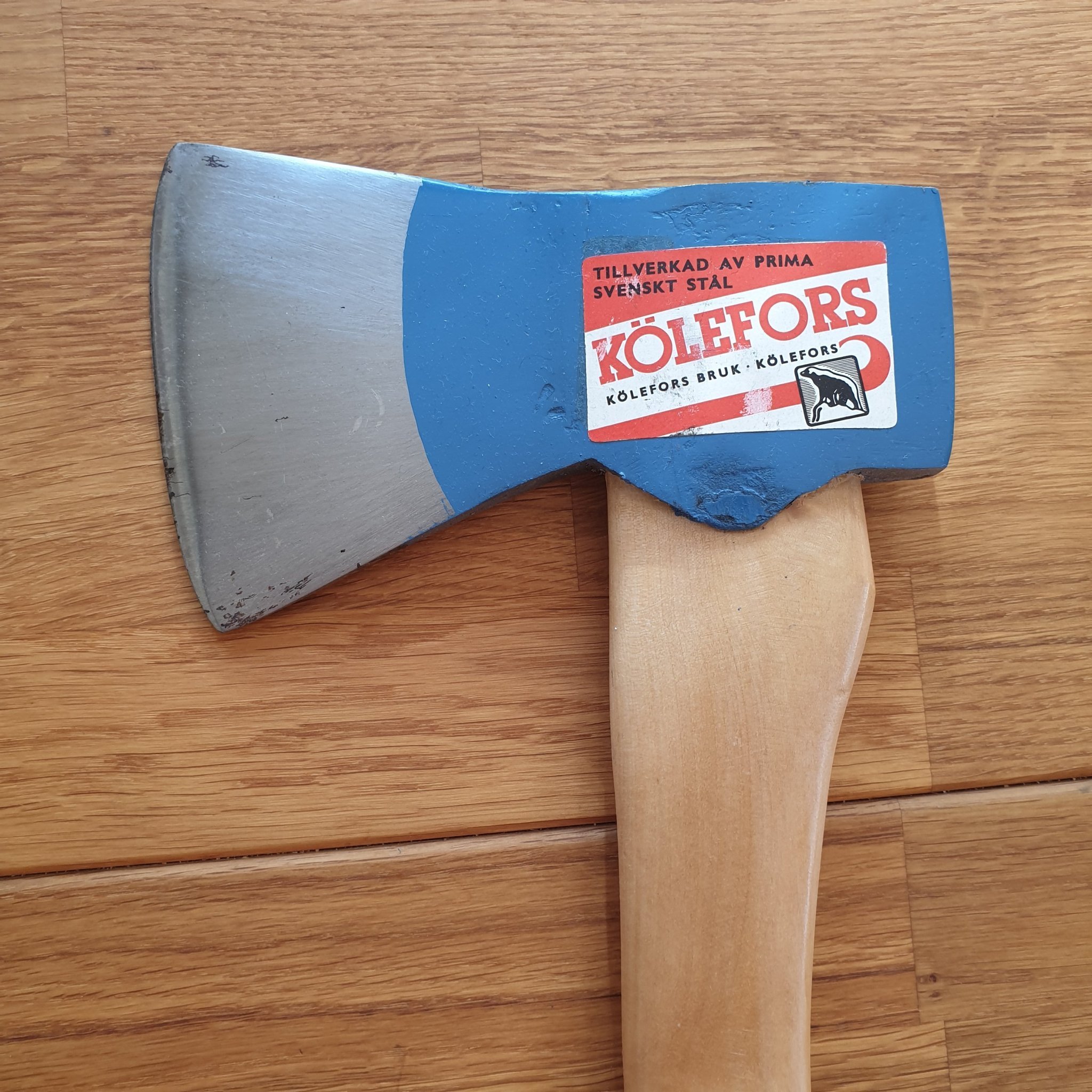 Se produkter som liknar Äldre Yxa Kölefors Bruk 60ta.. på Tradera