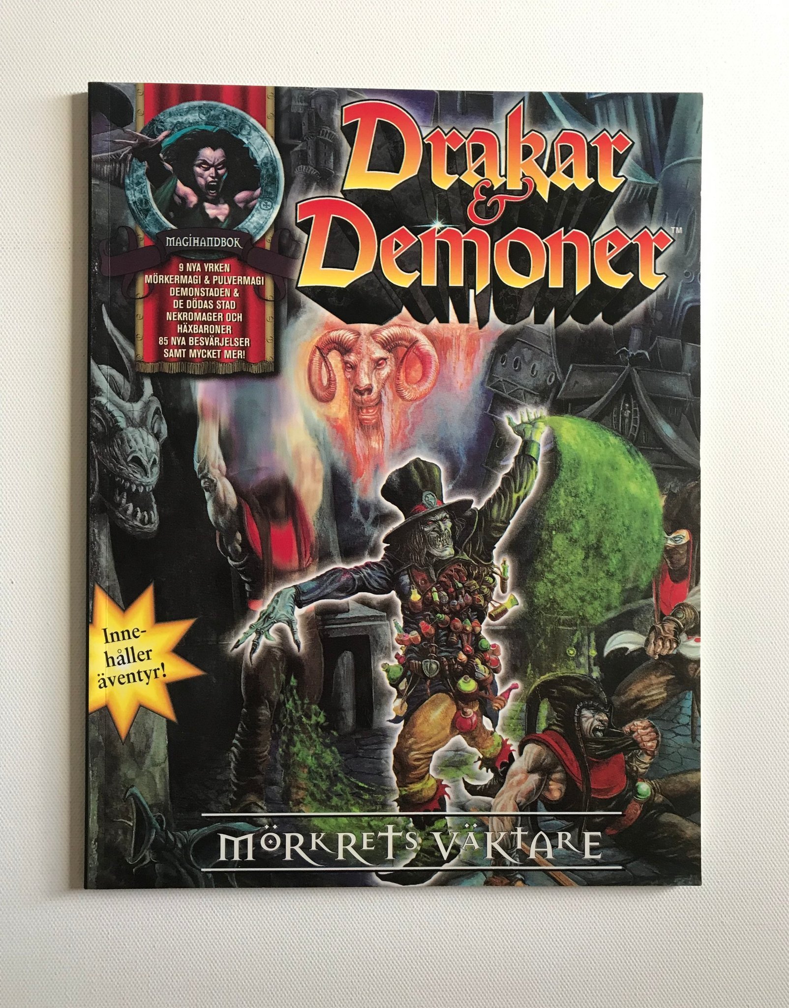 Drakar och Demoner Svärd och Svartkonst (365146681) ᐈ Köp på Tradera