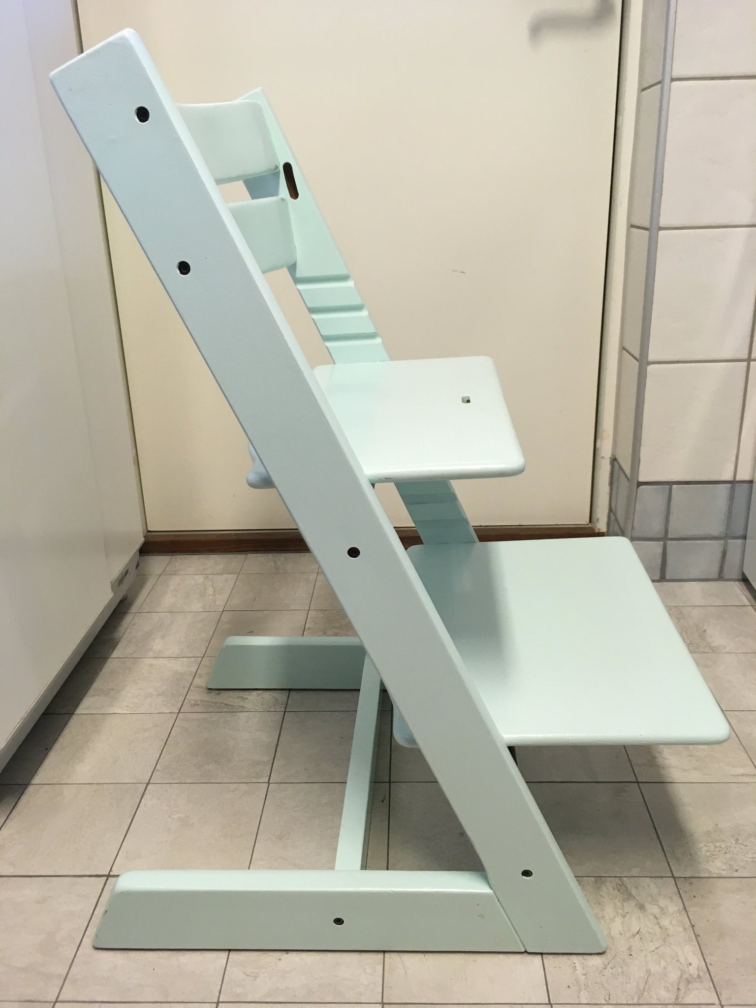 Barnstol Stokke triptrap med alla tillbehör i ljuvlig turkos Barnstol Stokke triptrap med alla tillbehör i ljuvlig turkos