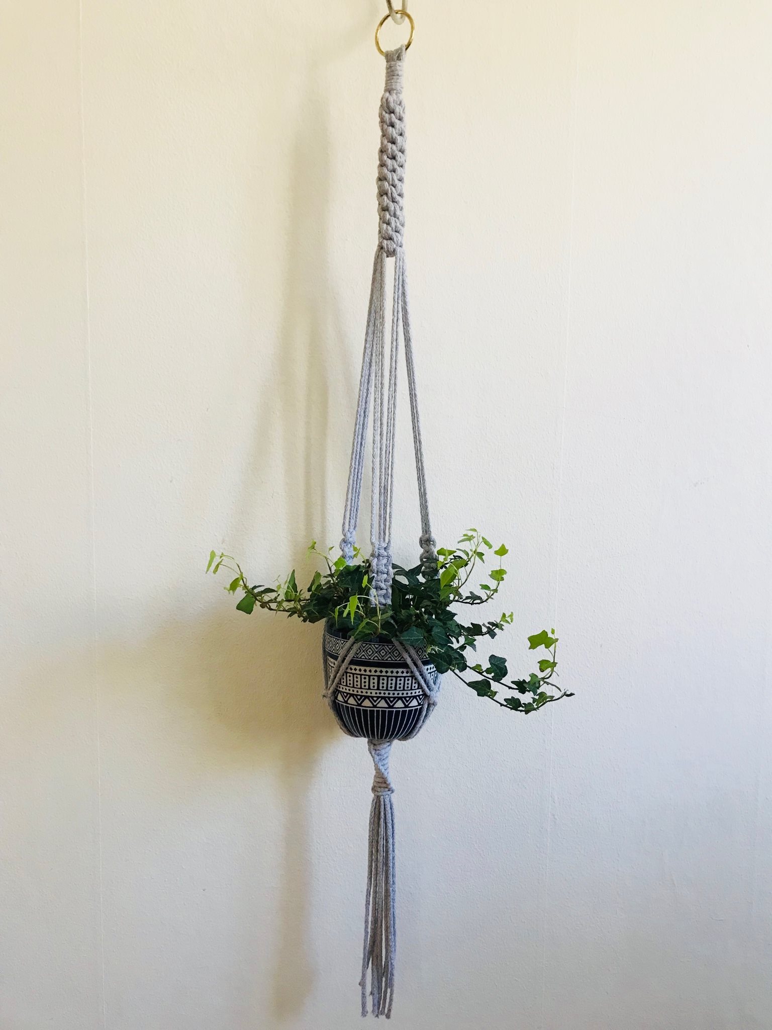 Ampel i makramé. inredning. dekoration. boho. på tradera.com Övriga