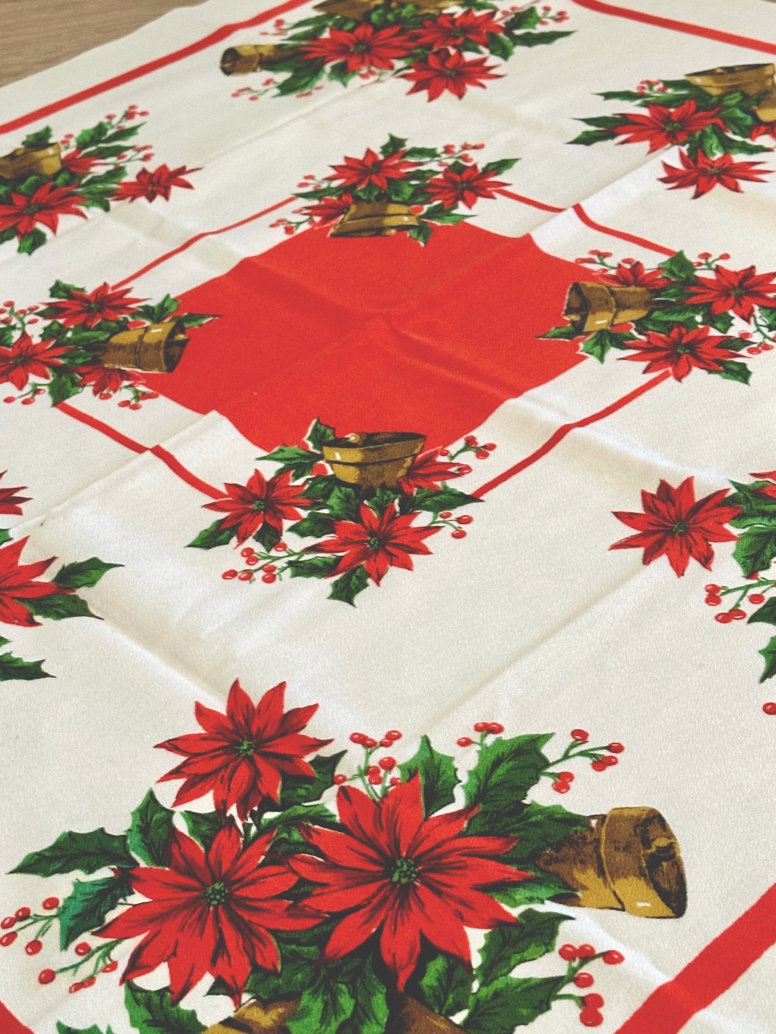 Tryckt Julduk Duk Bordsduk Jul Julsaker Julpynt.. Köp på Tradera
