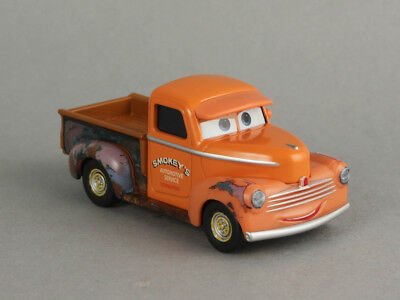 Disney Bilar Mattel Pixar Cars 3 - metall Diecast - Smokey