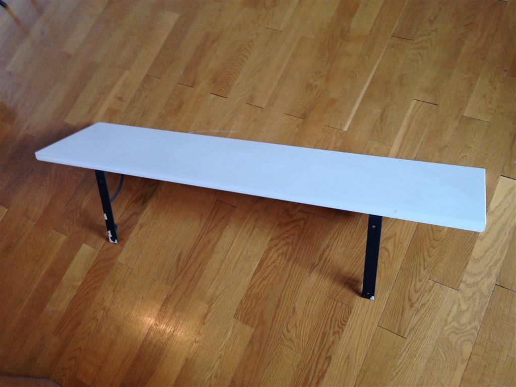 Vit hylla med ekby håll konsol från ikea på tradera.com hyllor