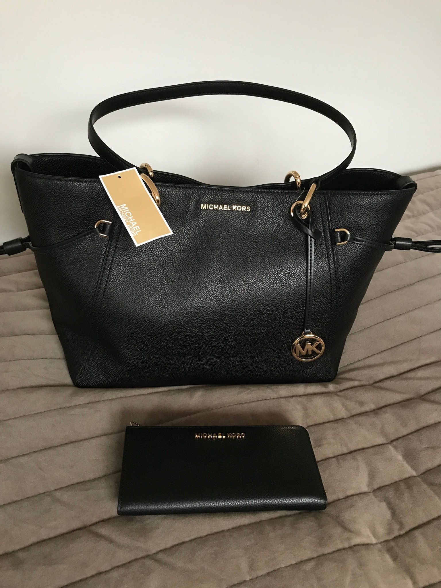 Michael Kors väska och matchande plånbok (400762389) ᐈ Köp Michael Kors väska och matchande plånbok (400762389) ᐈ Köp
