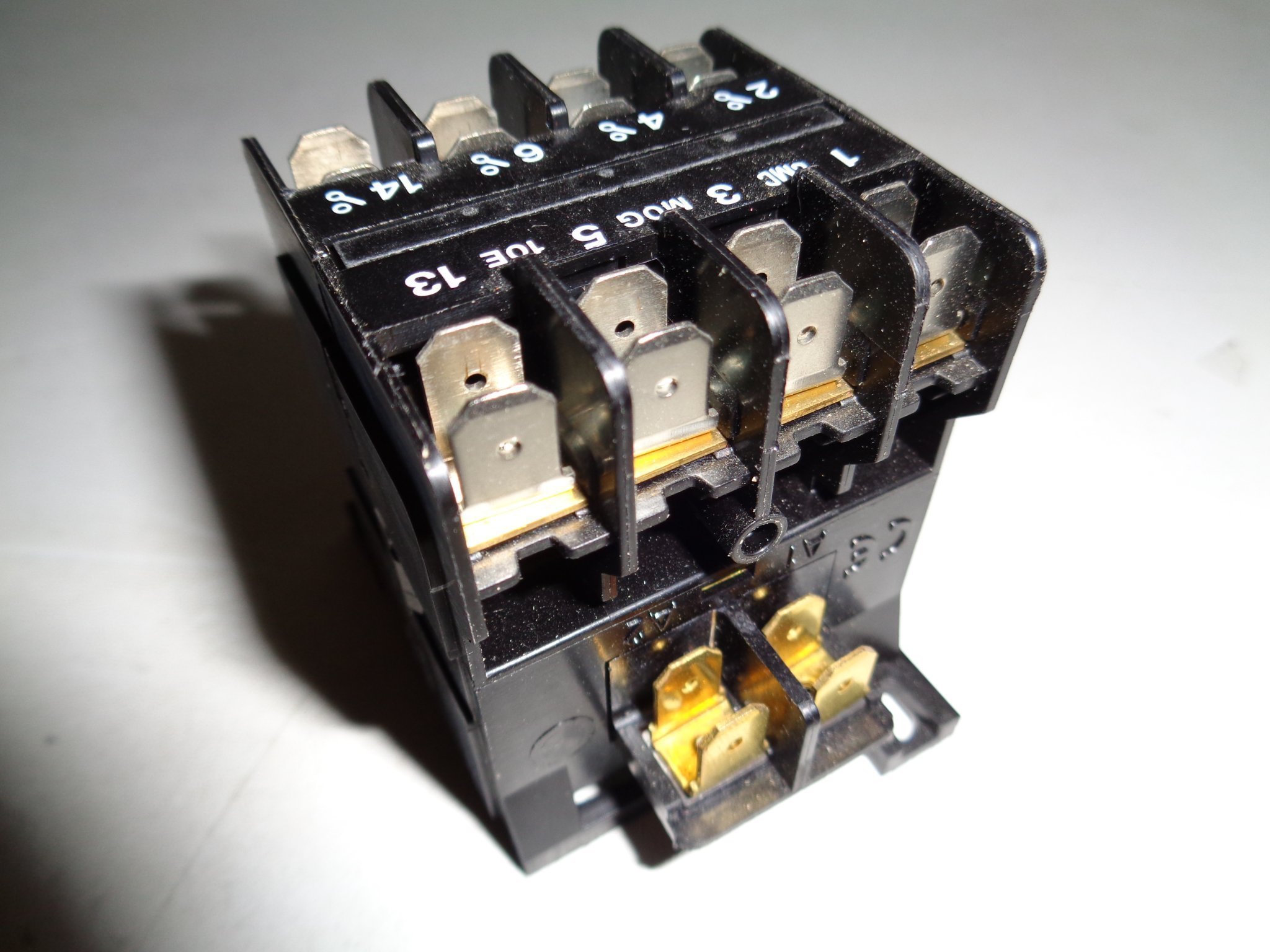 5 st Nya 24V DC Kontaktorer 4 x NO