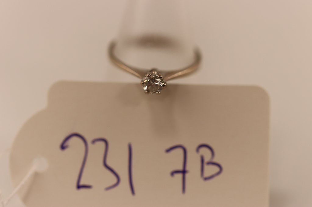 Ring; dia. 0,27ct 18k, 2,0g stl. 17 (231-7b)
