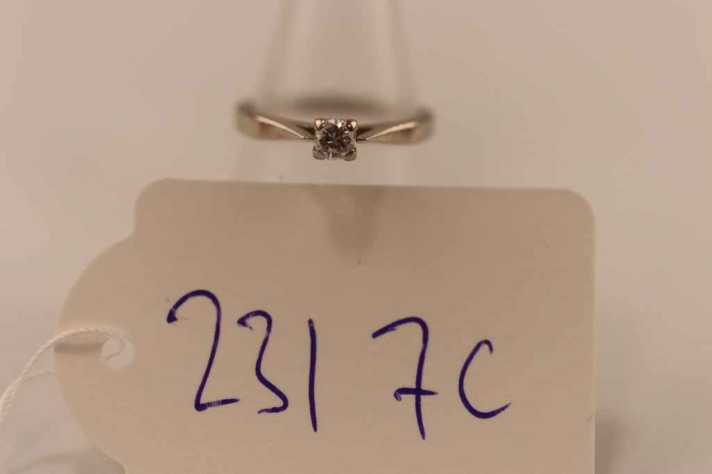 Ring; dia. 0,23ct 18k, 2,6g stl. 17 (231-7c)