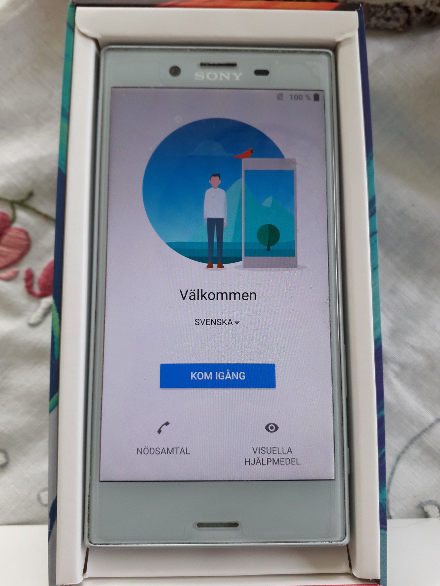 Sony Xperia Startar Om Sig Själv