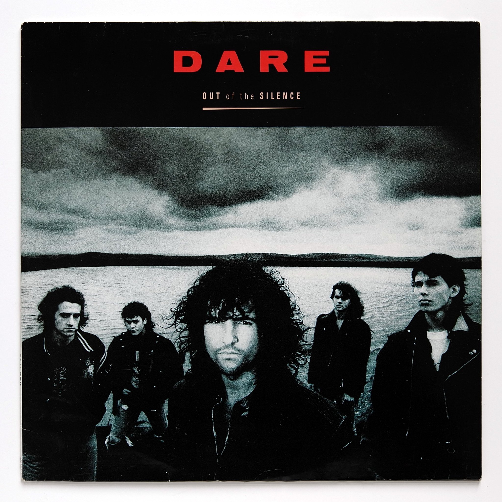 Se produkter som liknar Dare - Out of the Silence - V.. på Tradera