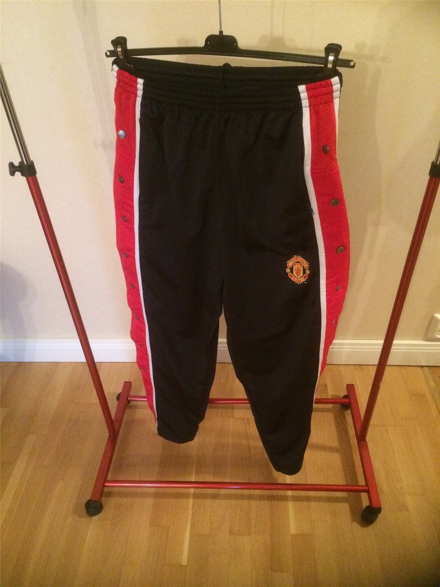 Manchester United träningsbyxa XL