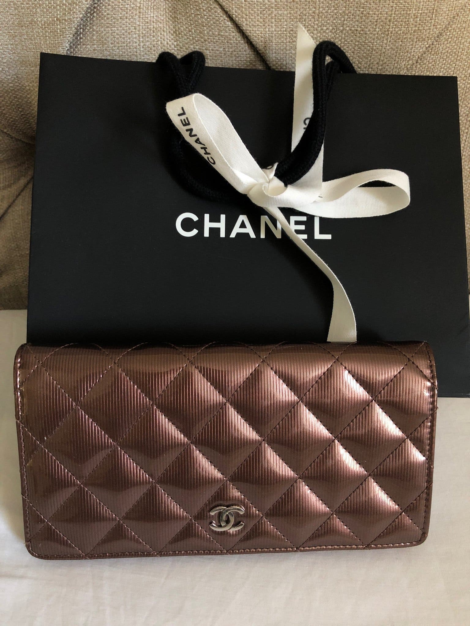 chanel brown wallet