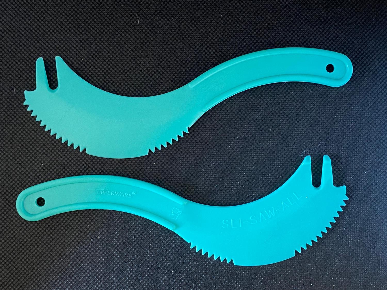 TUPPERWARE SLISAWALL Allroundkniv Plast 2 st .. (405820495) ᐈ Köp på Tradera