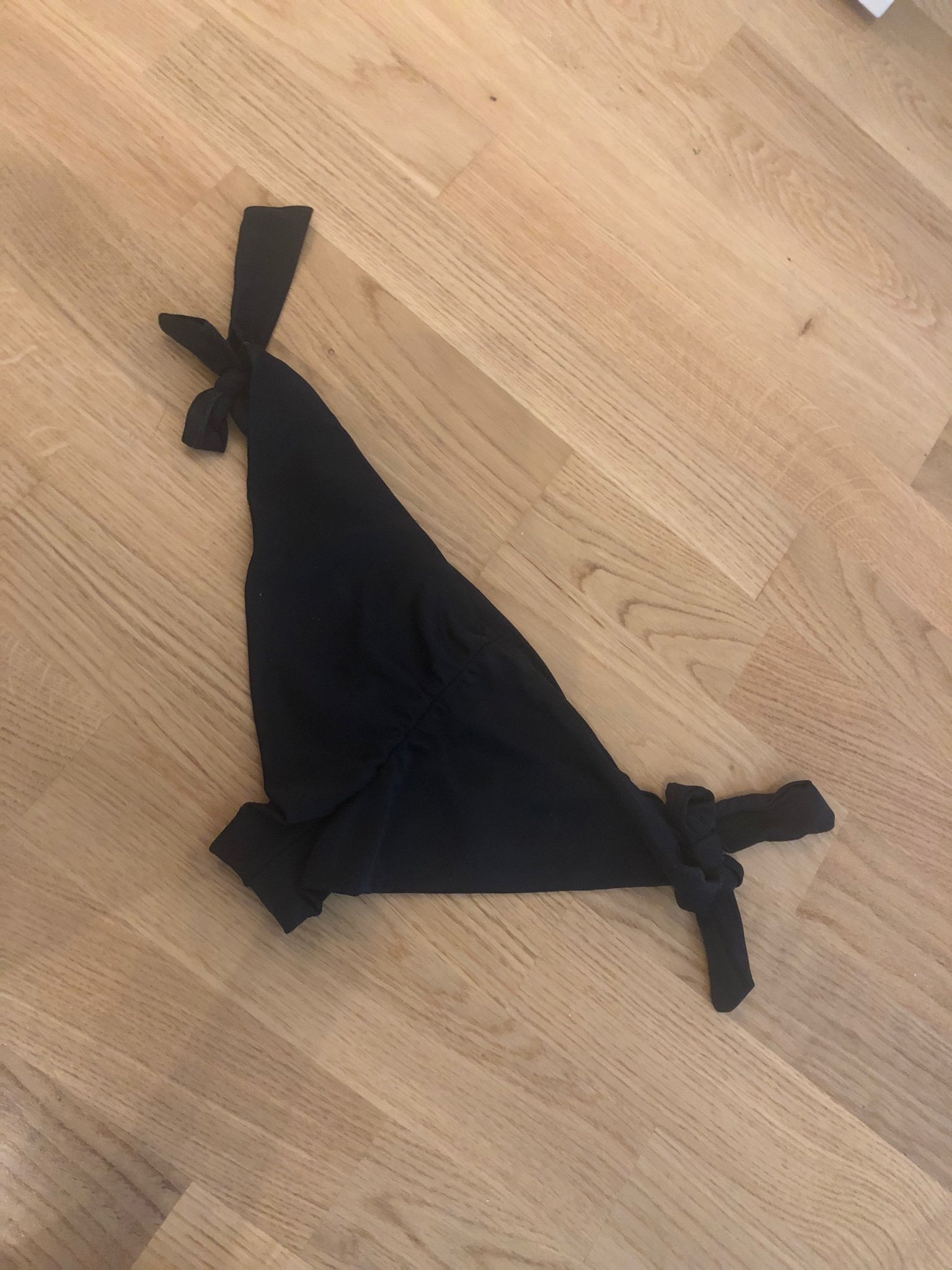 bikinitrosor scrunch