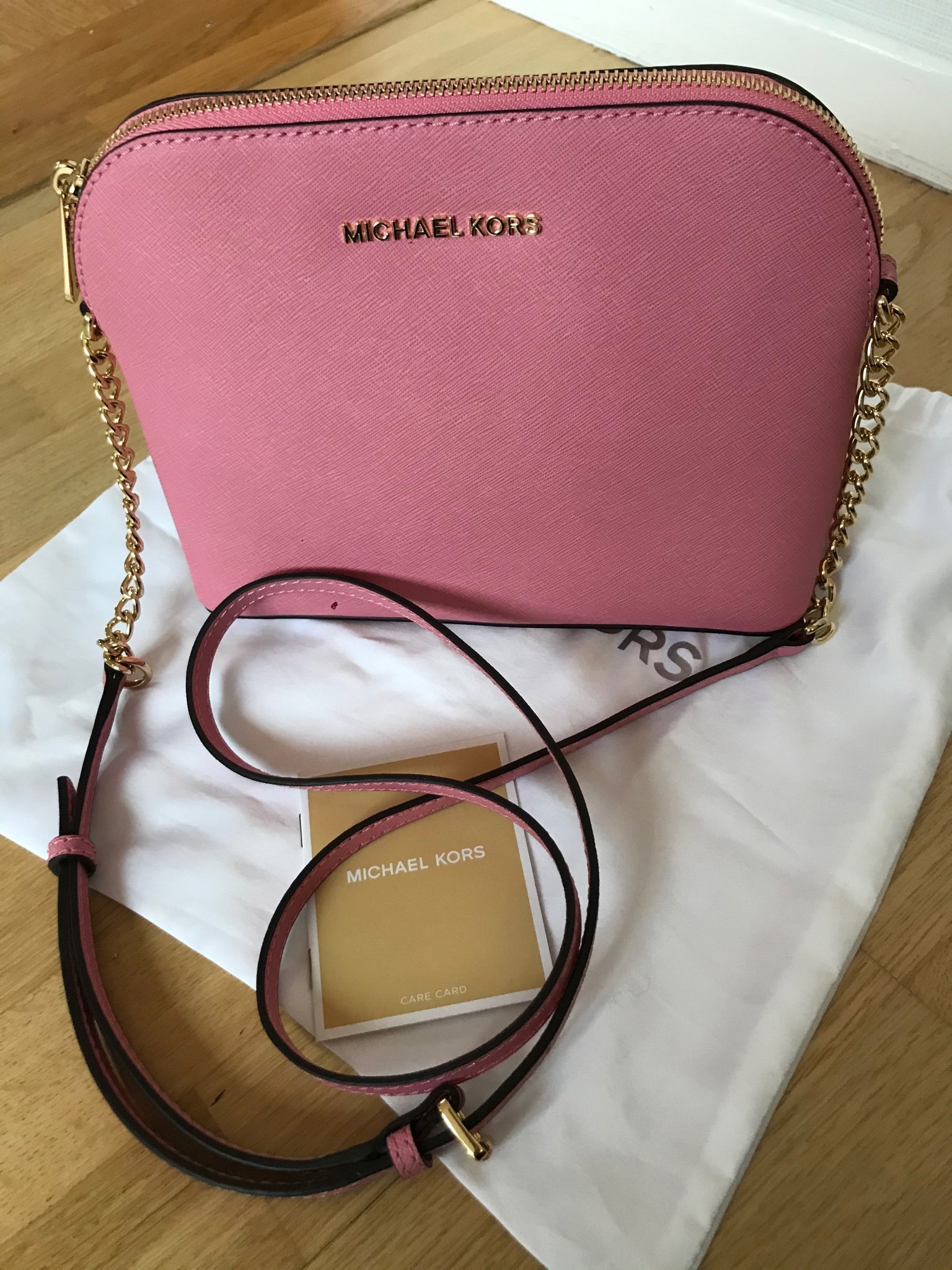 Michael Kors jet set travel medium crossbody ny! (421764491 Michael Kors Jet Set East West Crossgrain Leather Crossbody