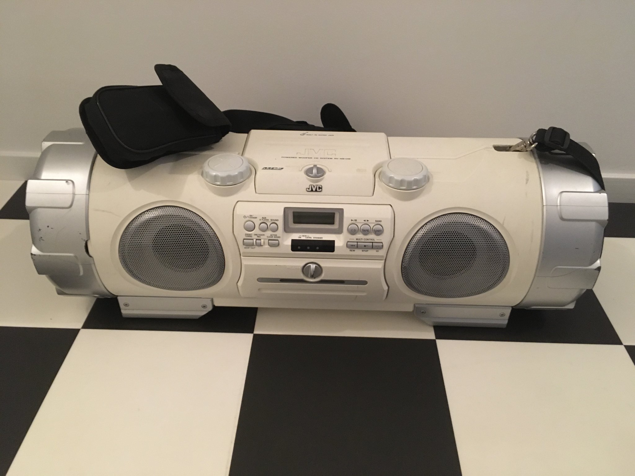 JVC RVNB10W Boombox/Bergsprängare (420550808) ᐈ Köp på Tradera