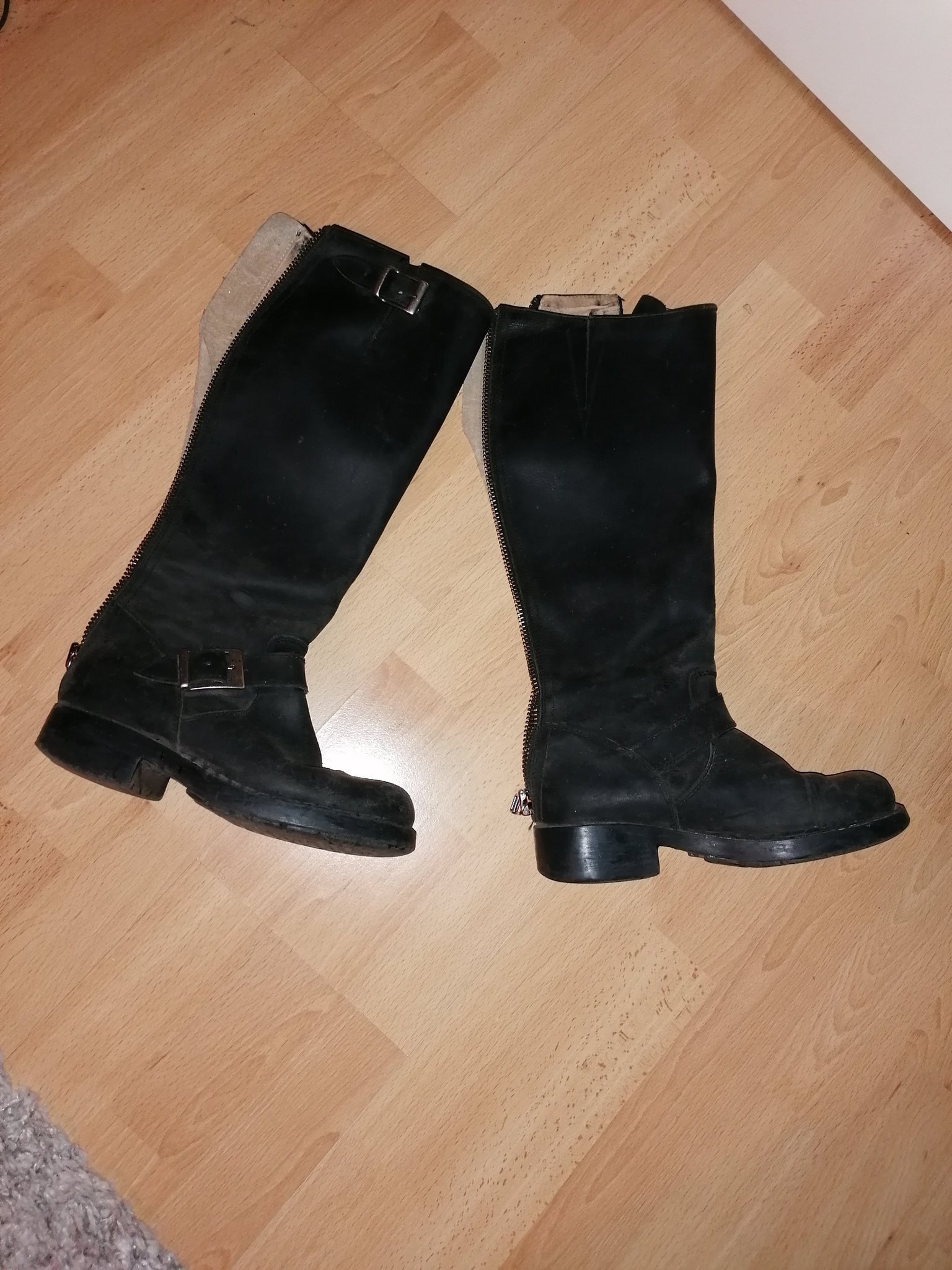 Snygga Hunter stövlar , mörk bruna. Storlek 35. Snygga Hunter stövlar , mörk bruna. Storlek 35.