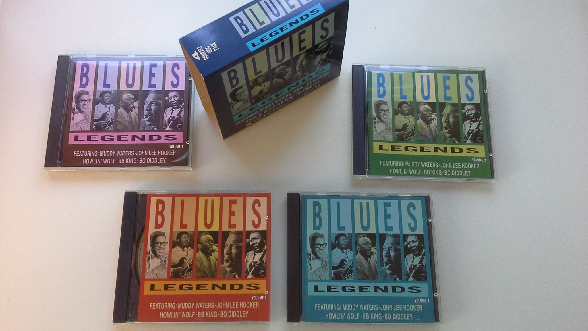 BLUES LEGENDS - MUDDY WATERS - JOHN LEE HOOKER - HOWLIN' WOLF - BB KING - BO D